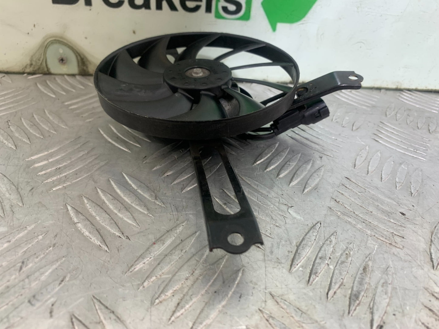 HONDA CBR1000 RR CBR 1000RR FIREBLADE LEFT RADIATOR FAN 2008-2011 (CMB1179)
