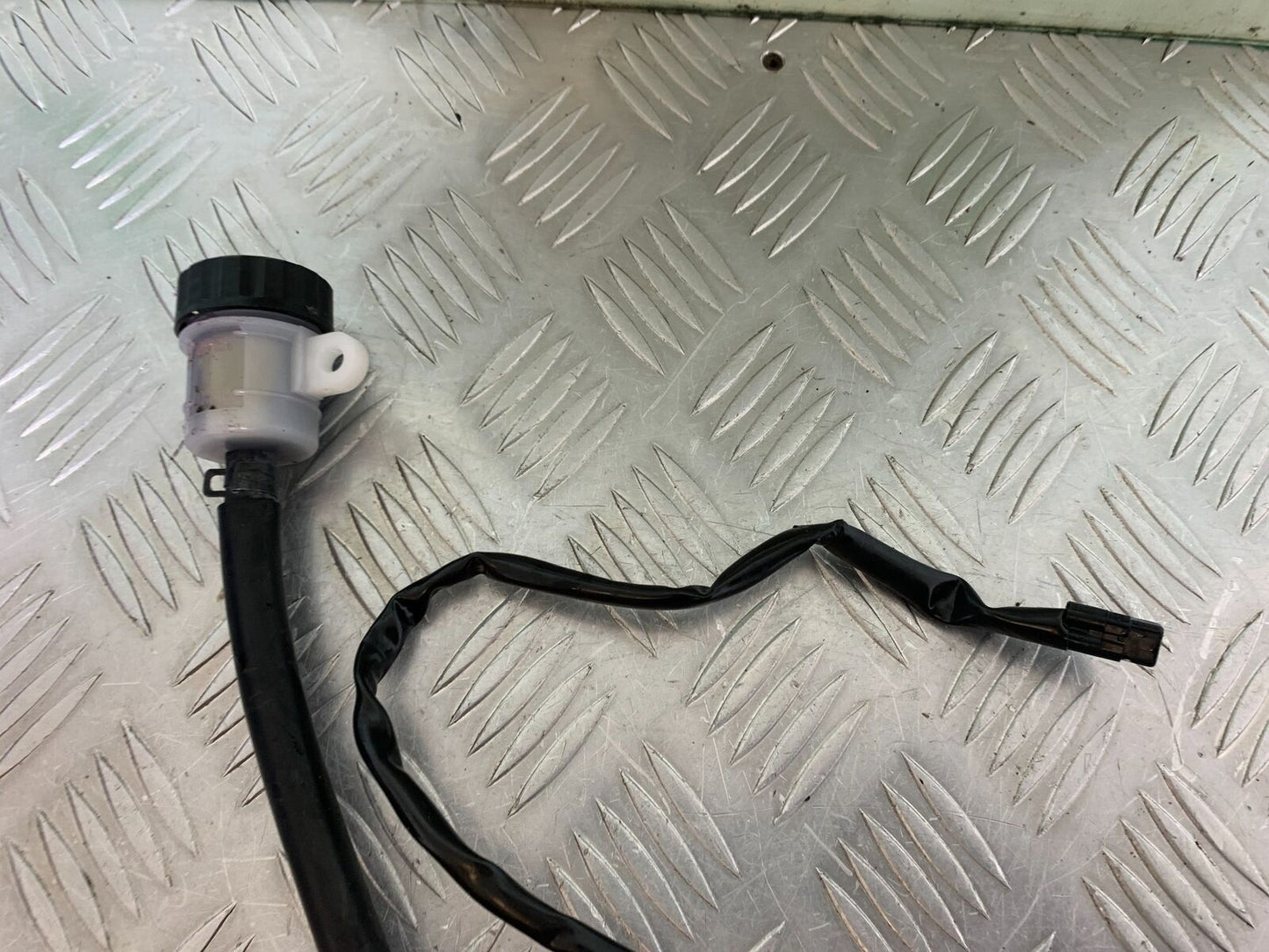 KAWASAKI NINJA 400 EX 400 FRONT RIGHT HANGER YEAR 2024 (CMB1075)