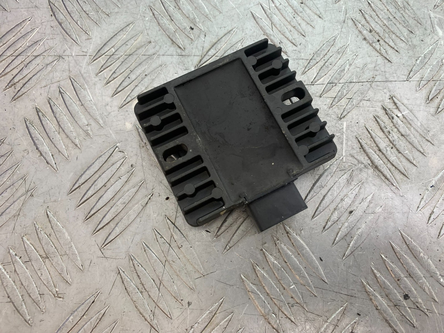YAMAHA XMAX 250 XMAX 250 REGULATOR YEAR 2006-09 (CMB1201)