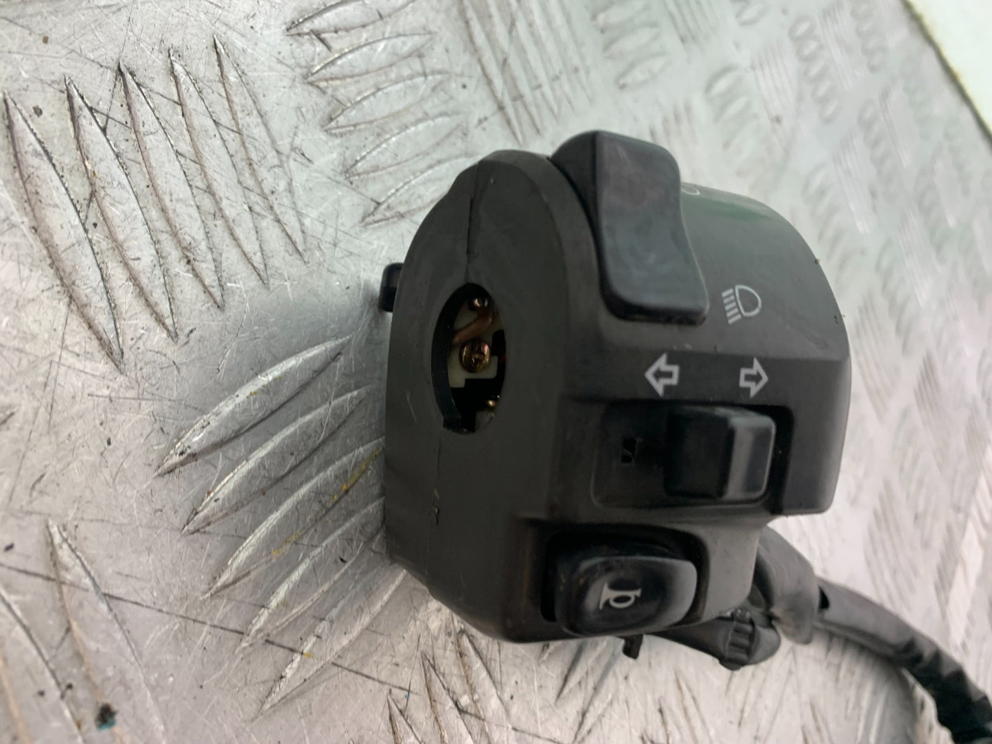 KAWASAKI ZX9R ZX9 R LEFT SWITCH GEAR YEAR 1998-1999 (CMB1329)