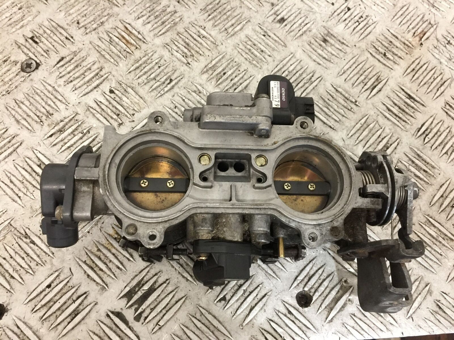 HONDA GL1800 GL 1800 THROTTLE BODIES YEAR 2004-10 ABS (STOCK 890)