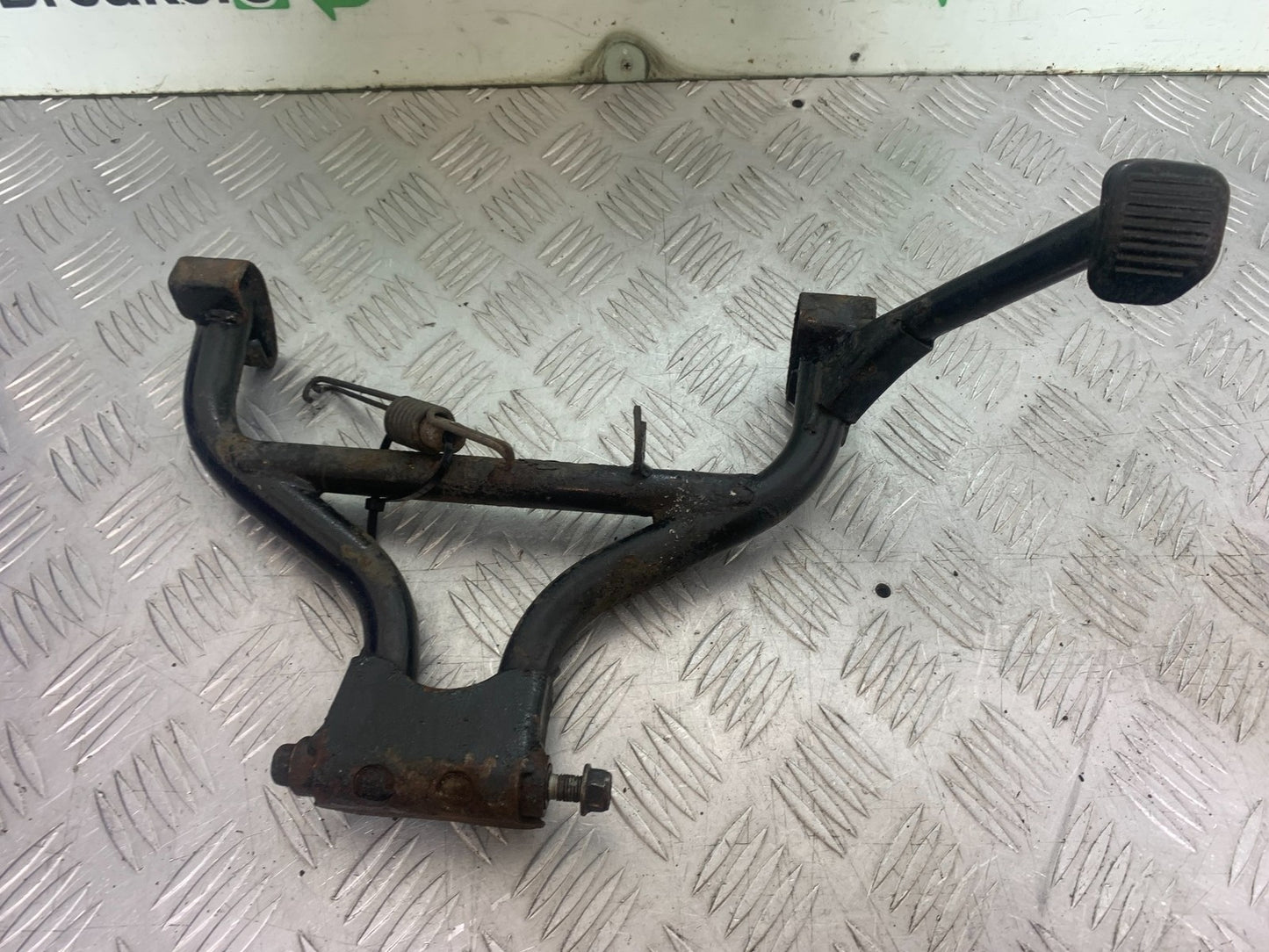 SUZUKI GSX750 INAZUMA CENTER STAND YEAR 1998-2003 (CMB1308)