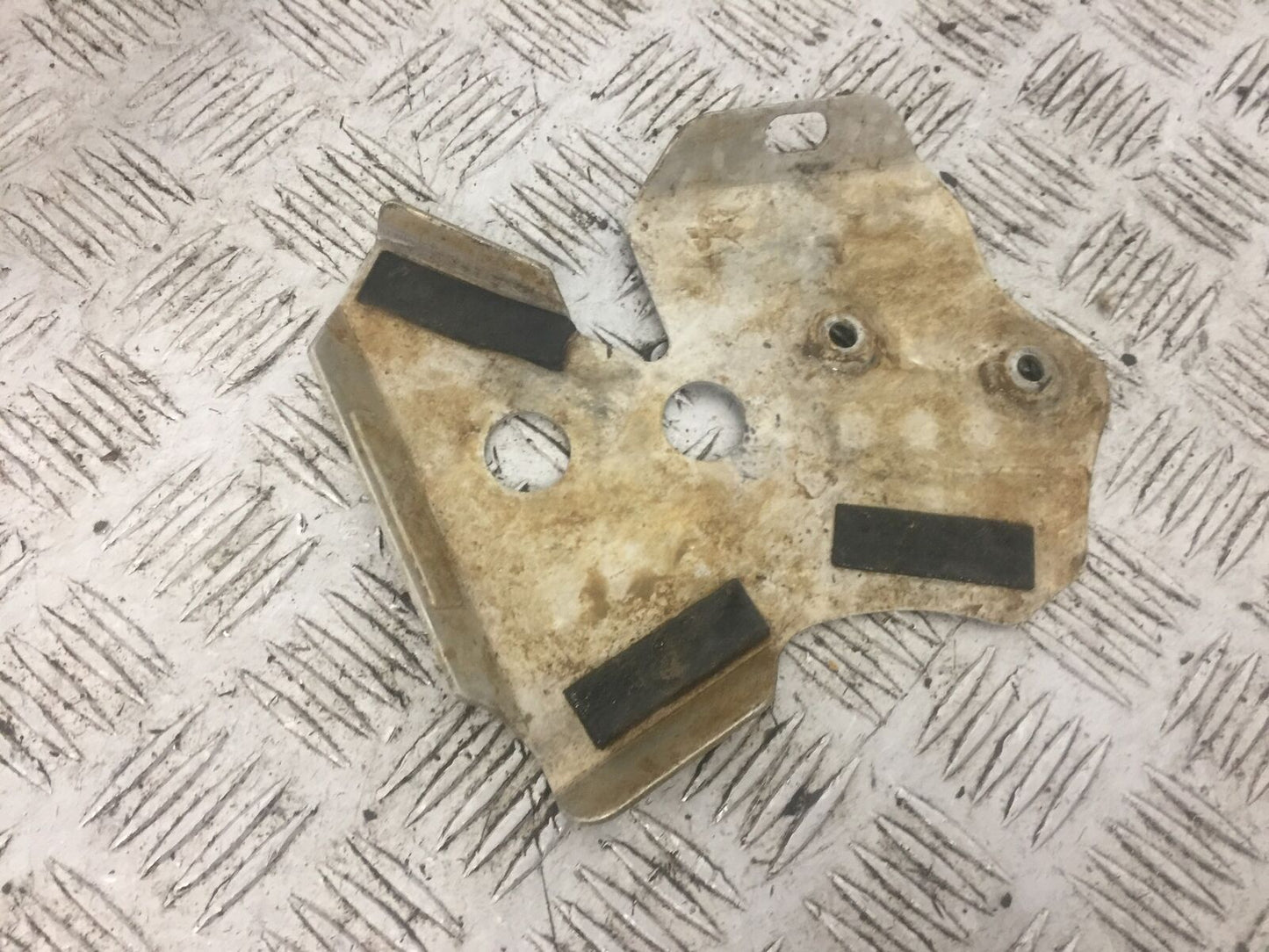 YAMAHA YZF250 YZF 250 FRAME COVER YEAR 2004 (STOCK 792)
