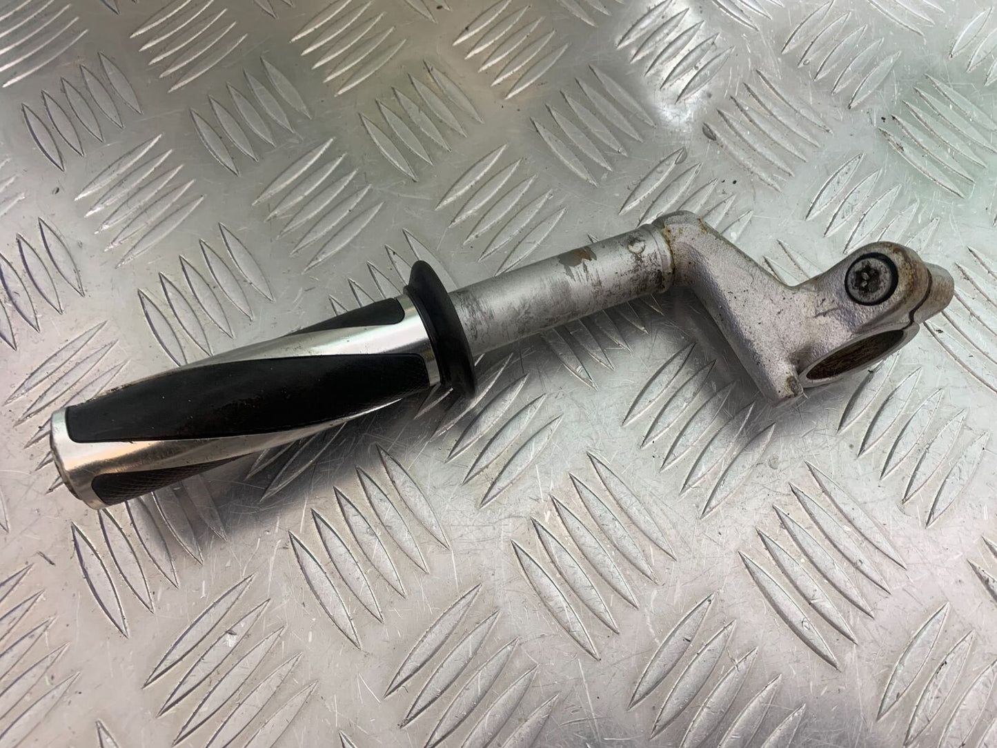HONDA CBR125 CBR 125 LEFT HANDLEBAR YEAR 2004-06 (CMB1040)