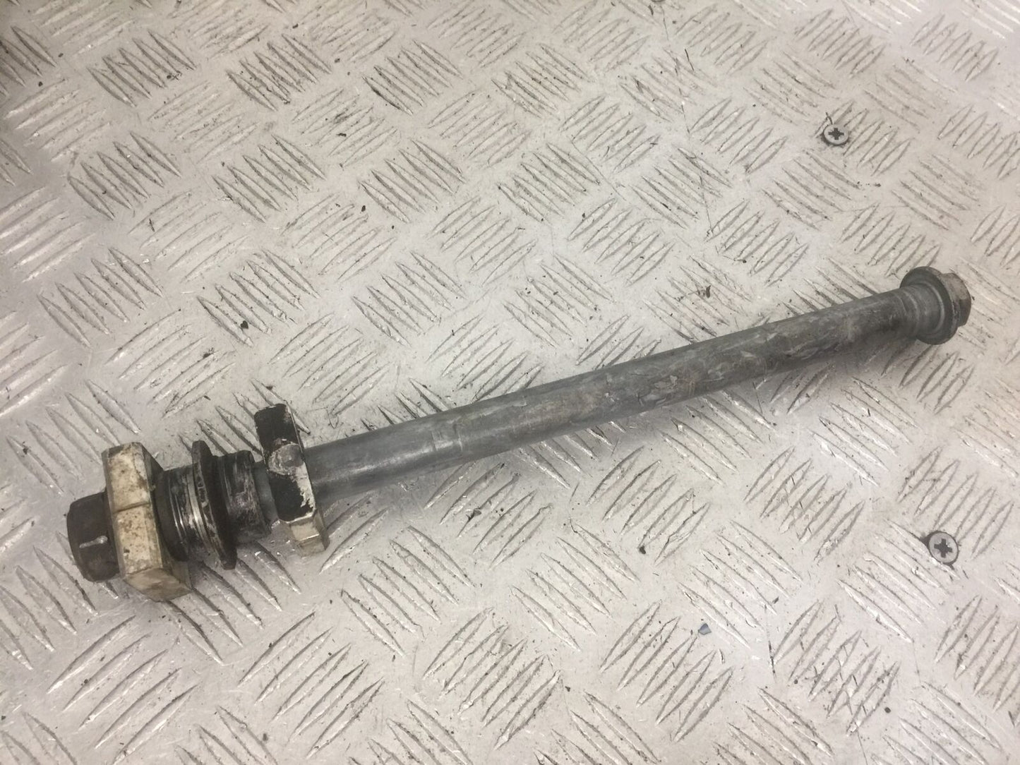 HONDA CRF1000 AFRICA TWIN REAR WHEEL SPINDLE YEAR 2019 (STOCK 858)