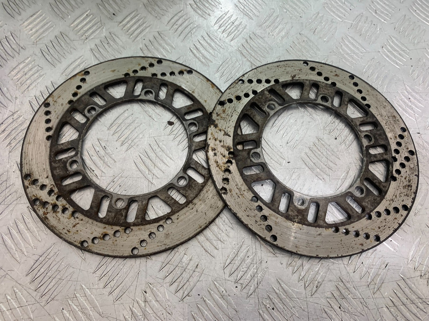 KAWASAKI GPZ600 GPZ 600 FRONT BRAKE DISCS YEAR 1988-90 (CMB1258)