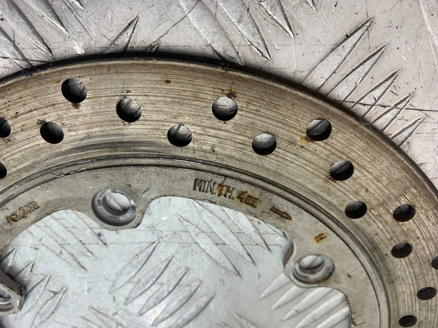 HONDA NT650 V DEAUVILLE REAR BRAKE DISC YEAR 1998-01(CMB1320)