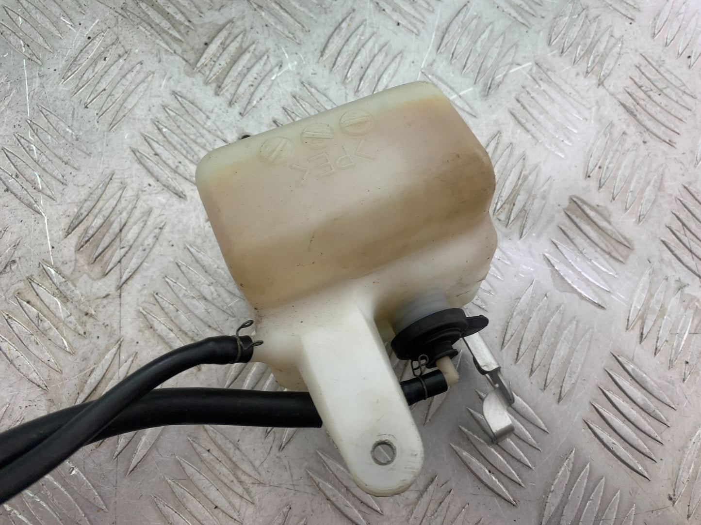 YAMAHA YZF R1 COOLANT BOTTLE YEAR 2004-2006 (CMB1155)