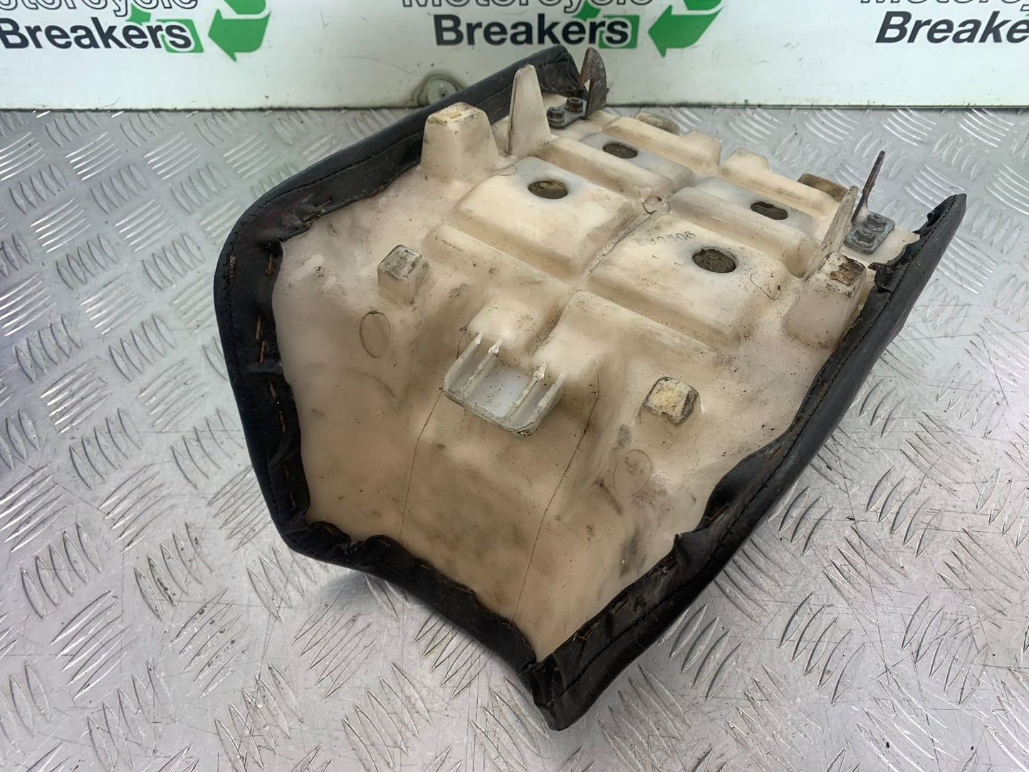 KAWASAKI GPZ600 GPZ 600 FRONT SEAT YEAR 1988-90 (CMB1258)