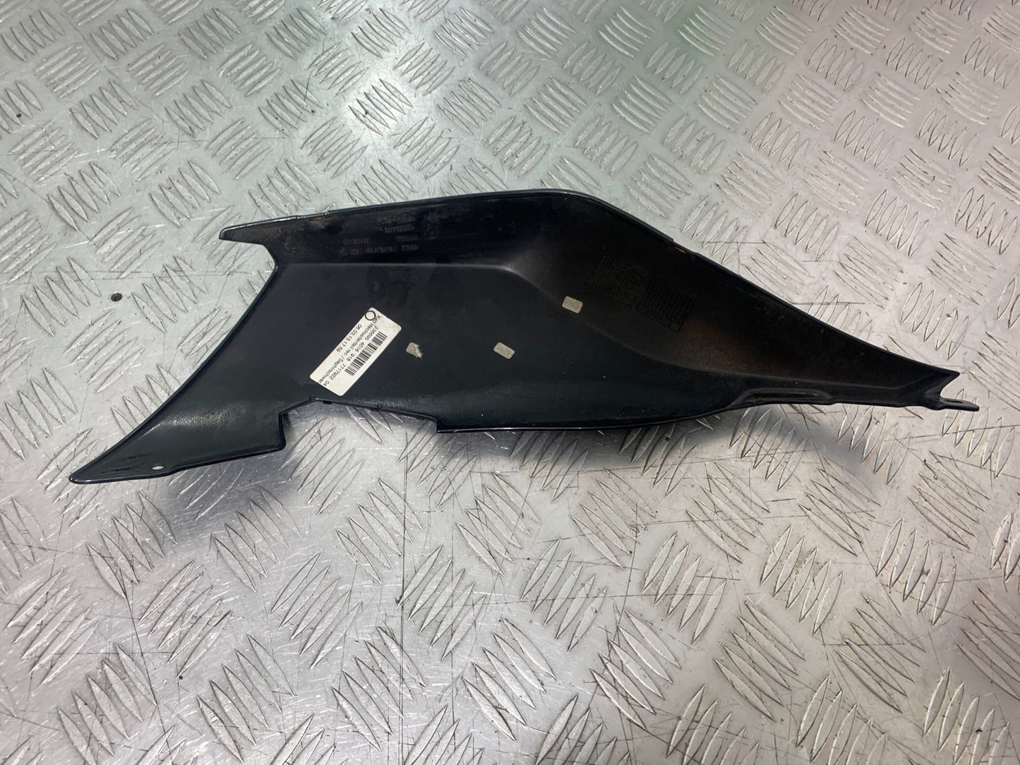 BMW K1300 S K 1300 S RIGHT SEAT PANEL YEAR 2009-16 (CMB1216)