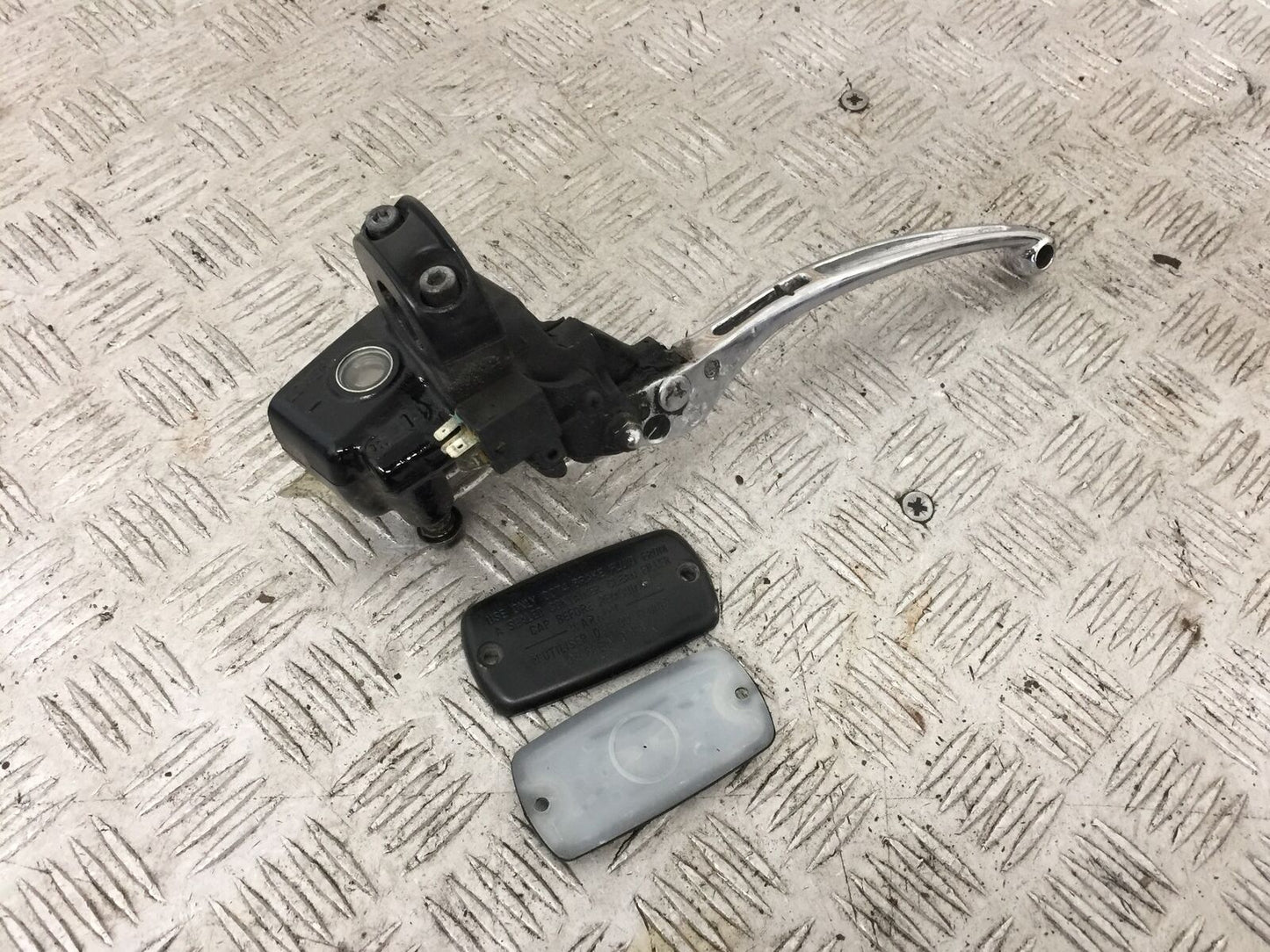 HONDA GL1800 GL 1800 BRAKE MASTER CYLINDER YEAR 2004-10 ABS (STOCK 890)