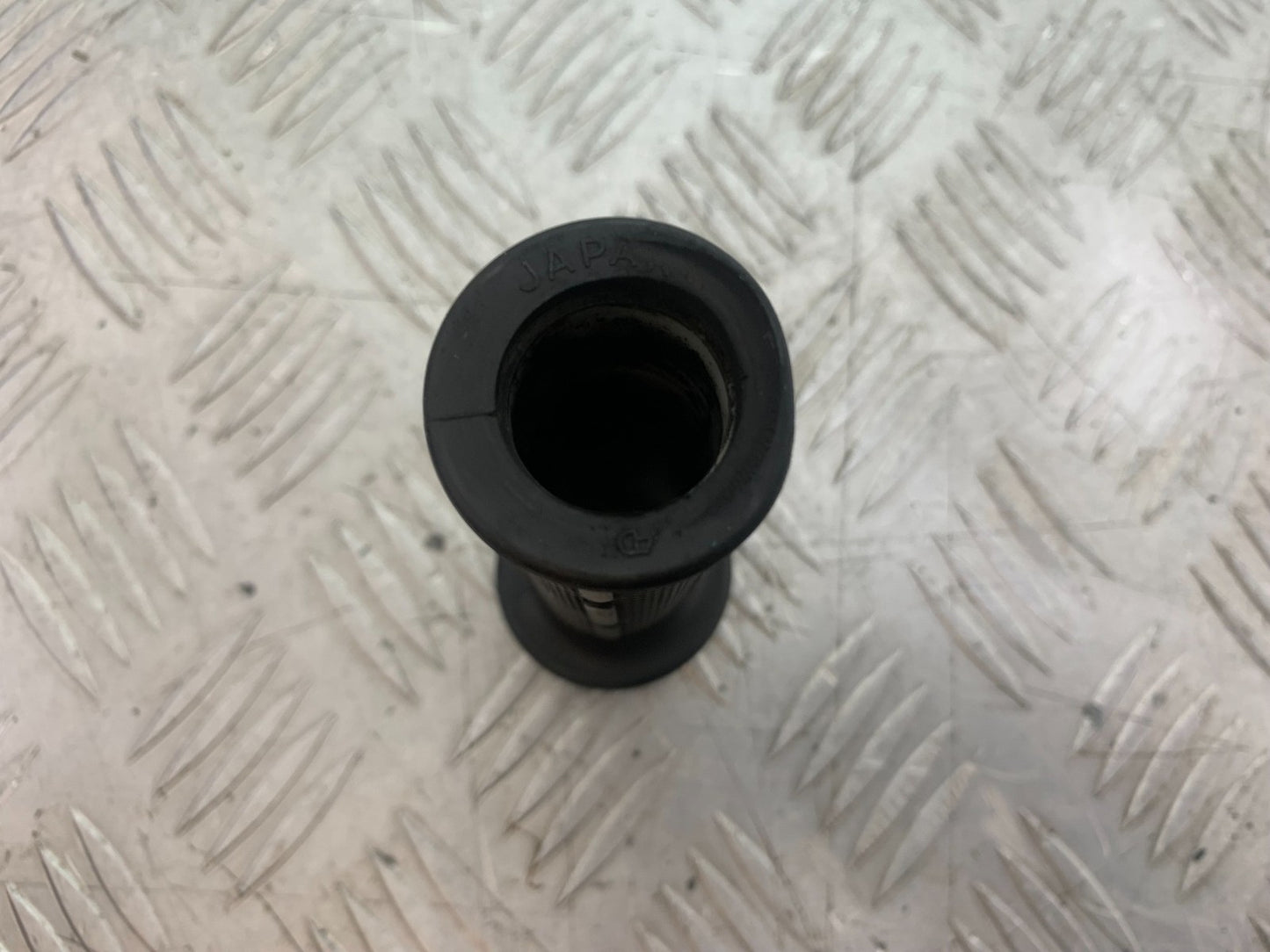 KAWASAKI ZX6R ZX6 F THROTTLE TWIST GRIP YEAR 1995-1997 (CMB1169)