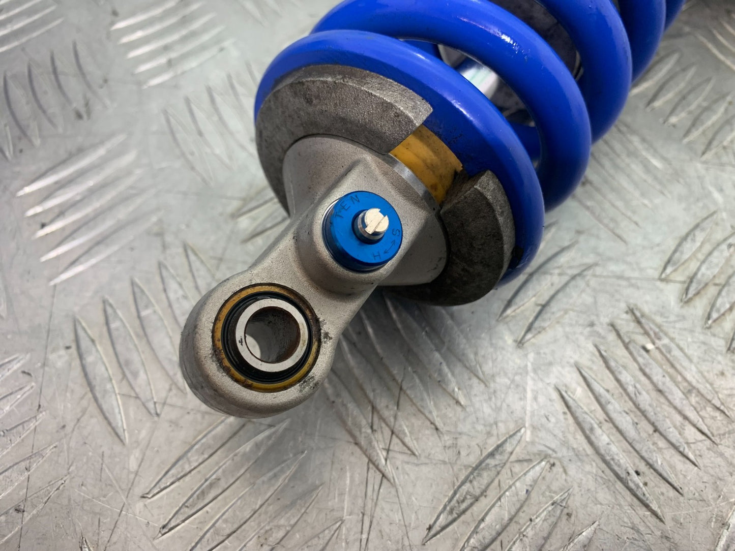 TRIUMPH 675 STREET TRIPLE R REAR SHOCK YEAR 2013 - 2016 (CMB1221)