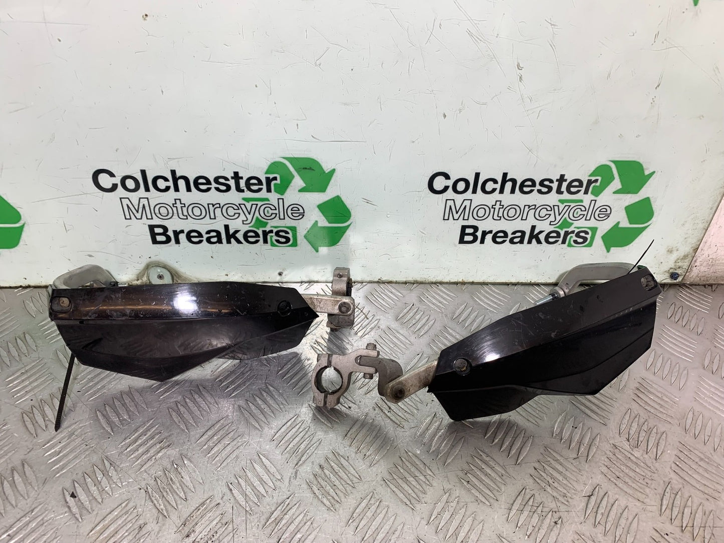 KTM DUKE 125 HAND GUARDS YEAR 2012-2016 (CMB1317)