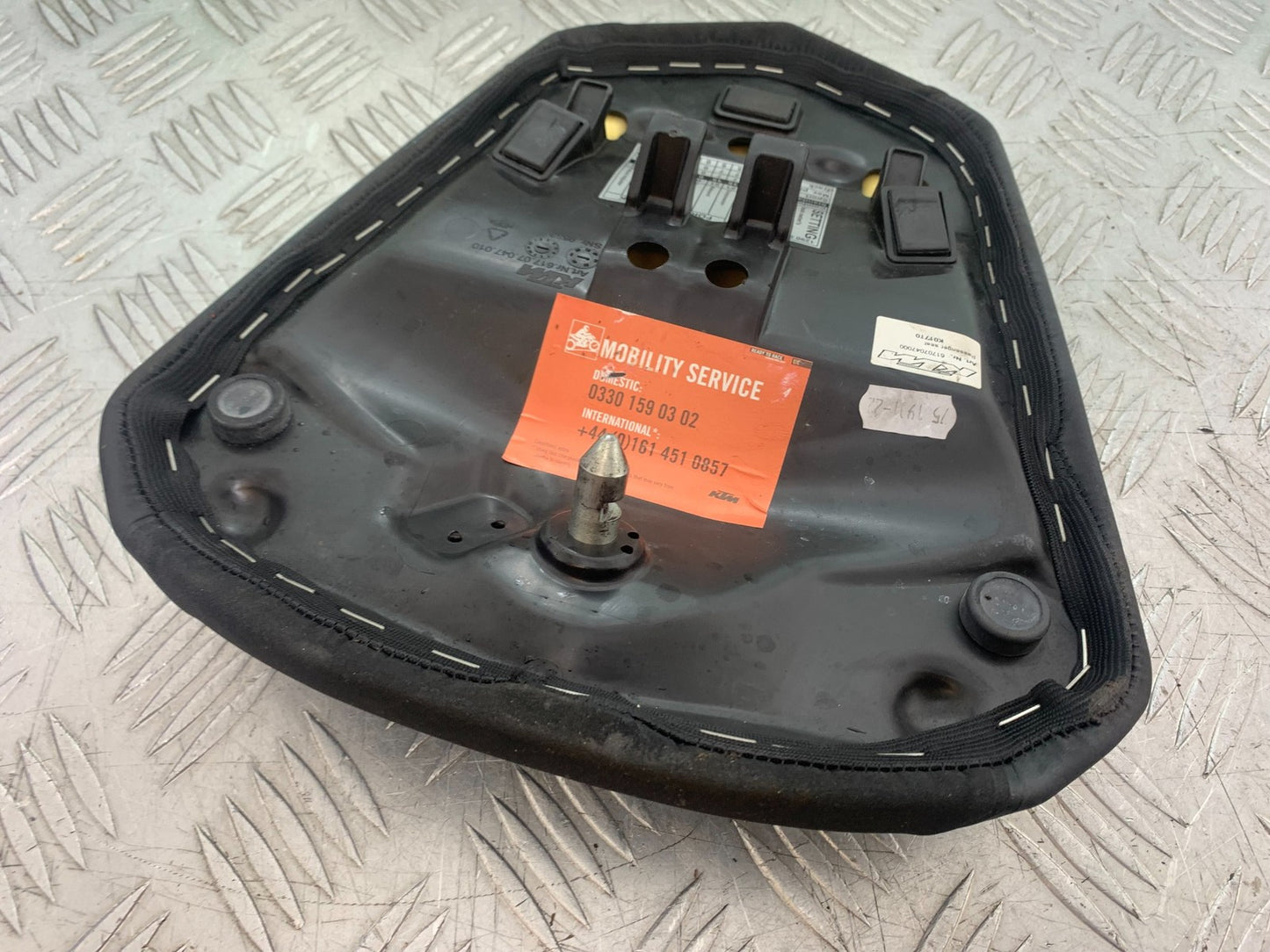 KTM 1290 SUPER DUKE R REAR SEAT YEAR 2020-2024 (CMB1272)