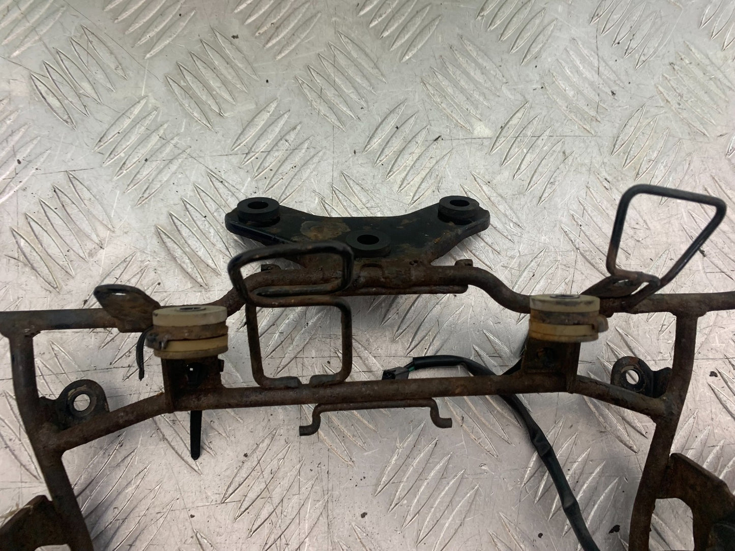 KAWASAKI Z750 Z 750 FAIRING BRACKET YEAR 2004-2006 (CMB1234)