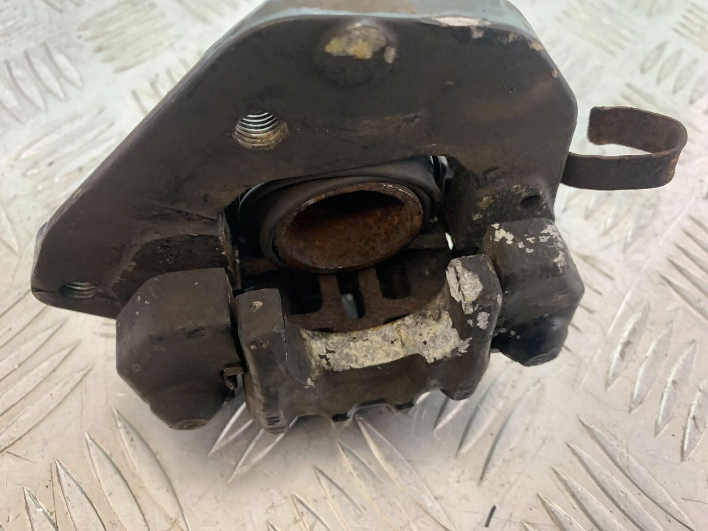 HONDA CX500 CX 500 FRONT LEFT CALIPER YEAR 1978-81 (CMB1079)
