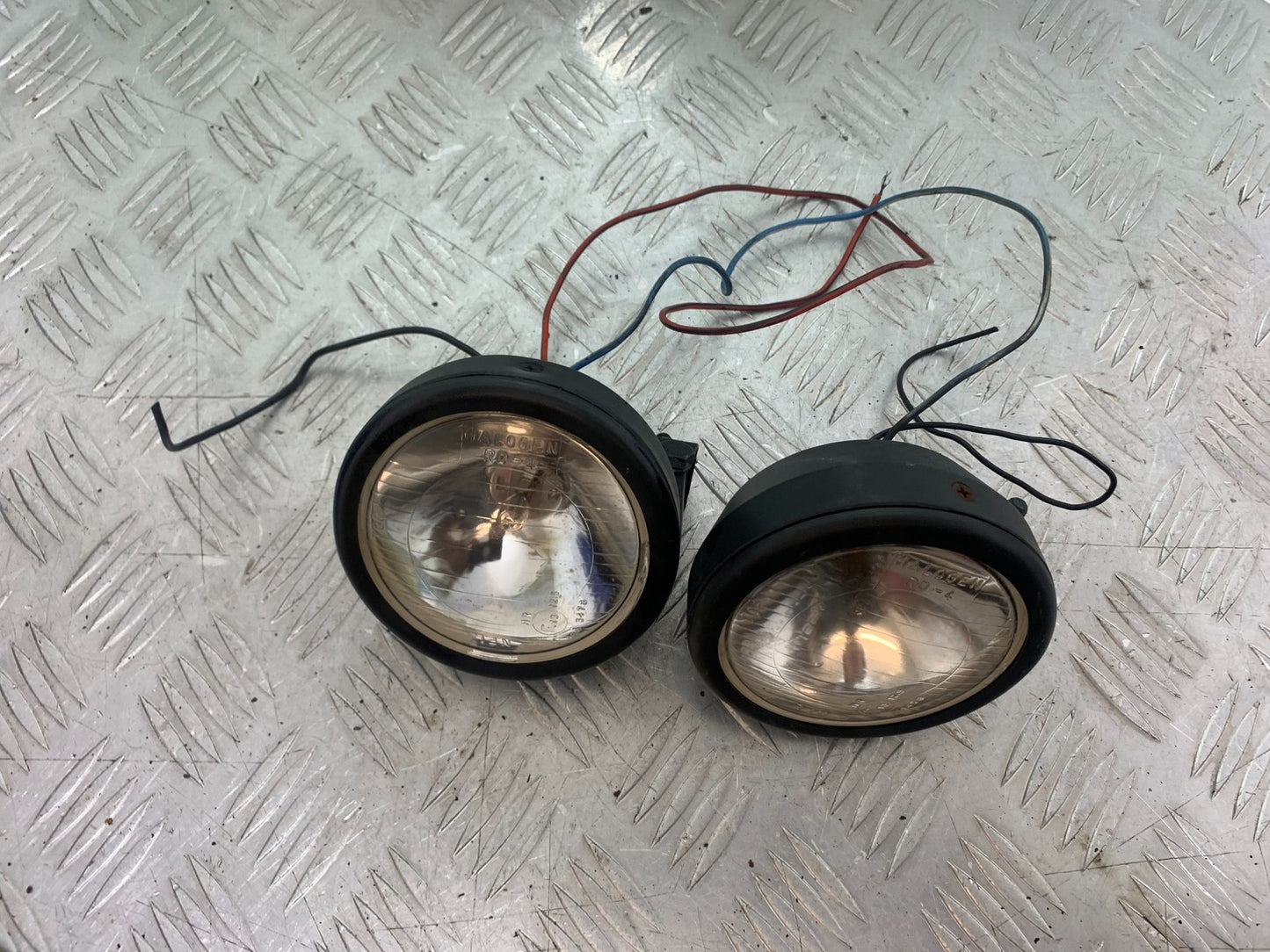 HONDA GL500 GL 500 SILVERWING FOG LIGHTS YEAR 1981-82 (CMB1168)
