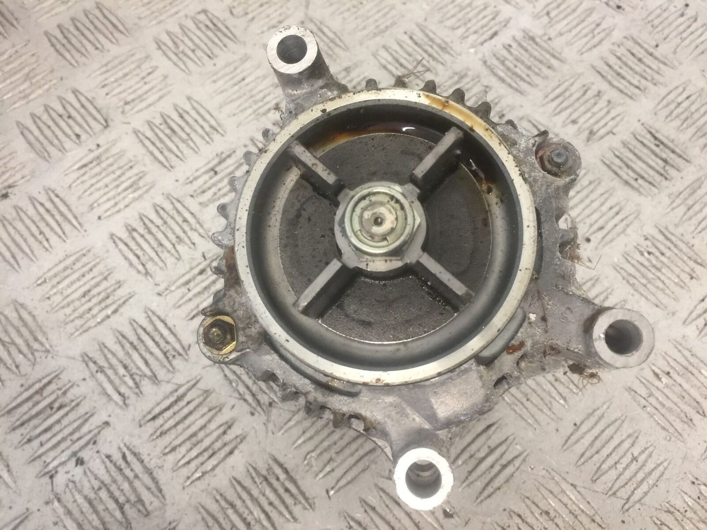 TRIUMPH 955i SPRINT ST ALTERNATOR YEAR 1999-2004 (STOCK 868)