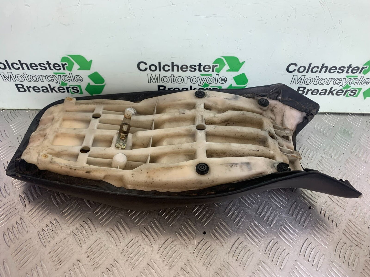 YAMAHA YZF600 YZF 600 THUNDERCAT SEAT 1996-2003 (CMB1134)