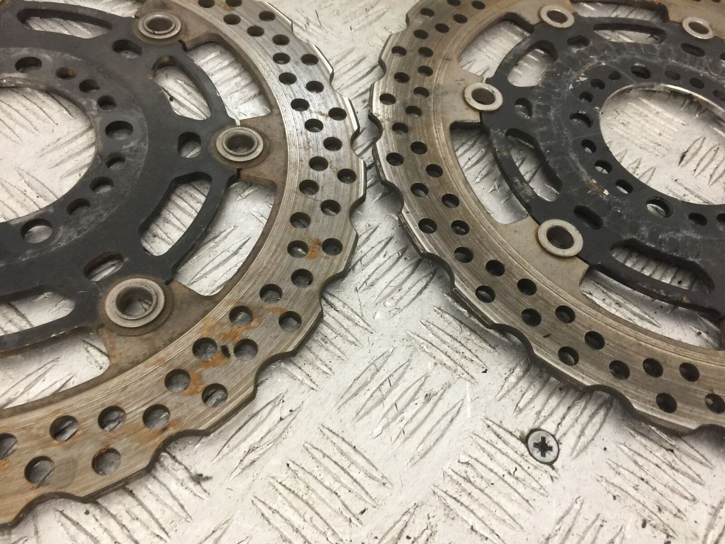 KAWASAKI VERSYS 1000 KLZ 1000 FRONT BRAKE DISCS YEAR 2015-18 (STOCK 817)