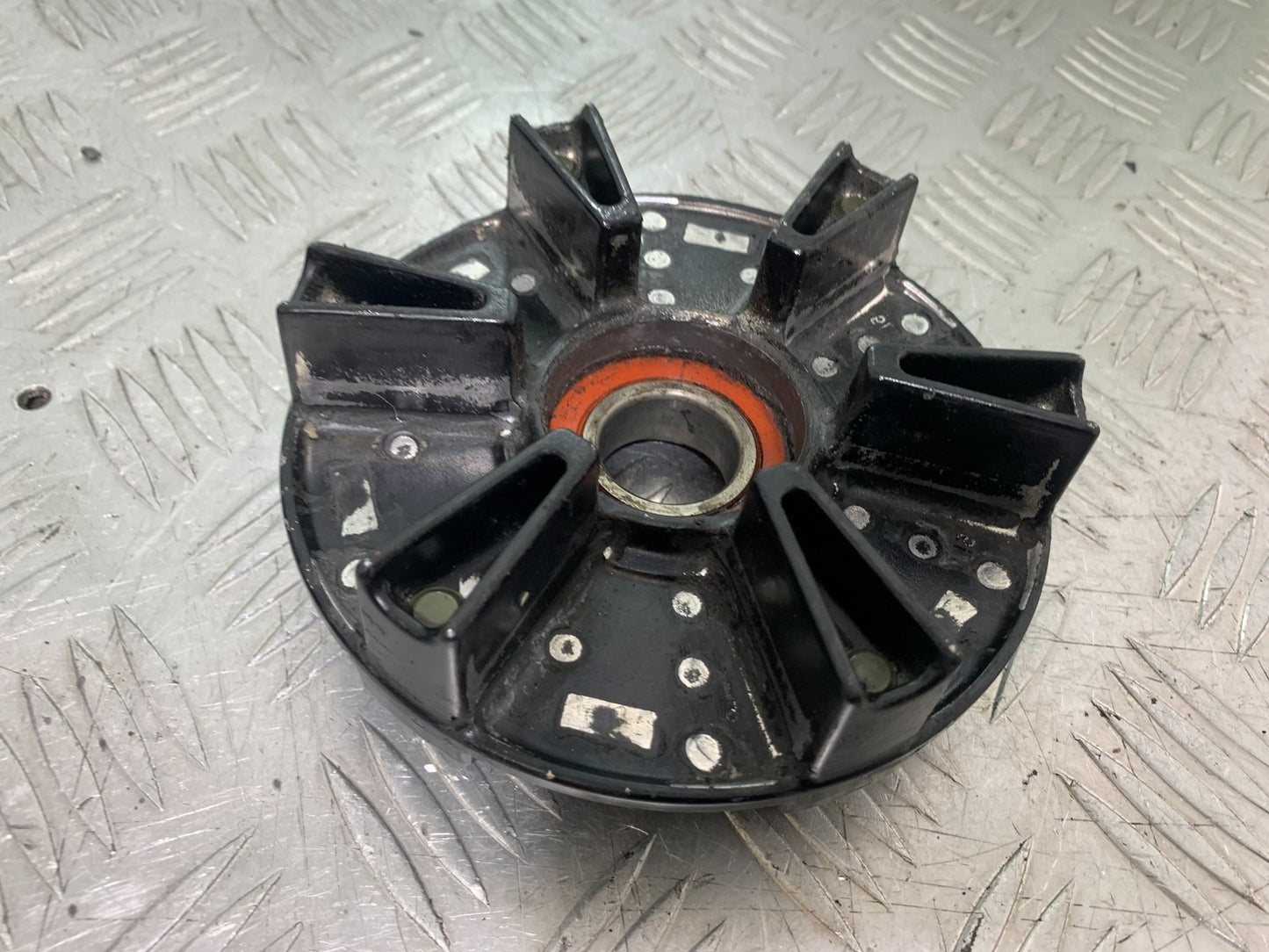 YAMAHA FZS1000 FAZER REAR SPROCKET CARRIER YEAR 2001-05 (CMB1275)