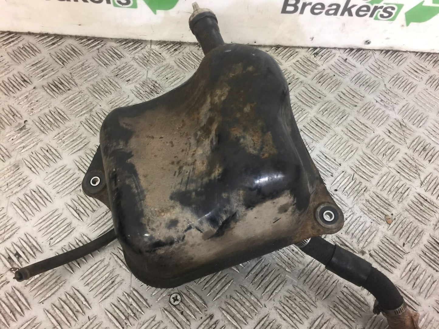 YAMAHA TDM850 TDM 850 OIL TANK YEAR 1992 STOCK 399