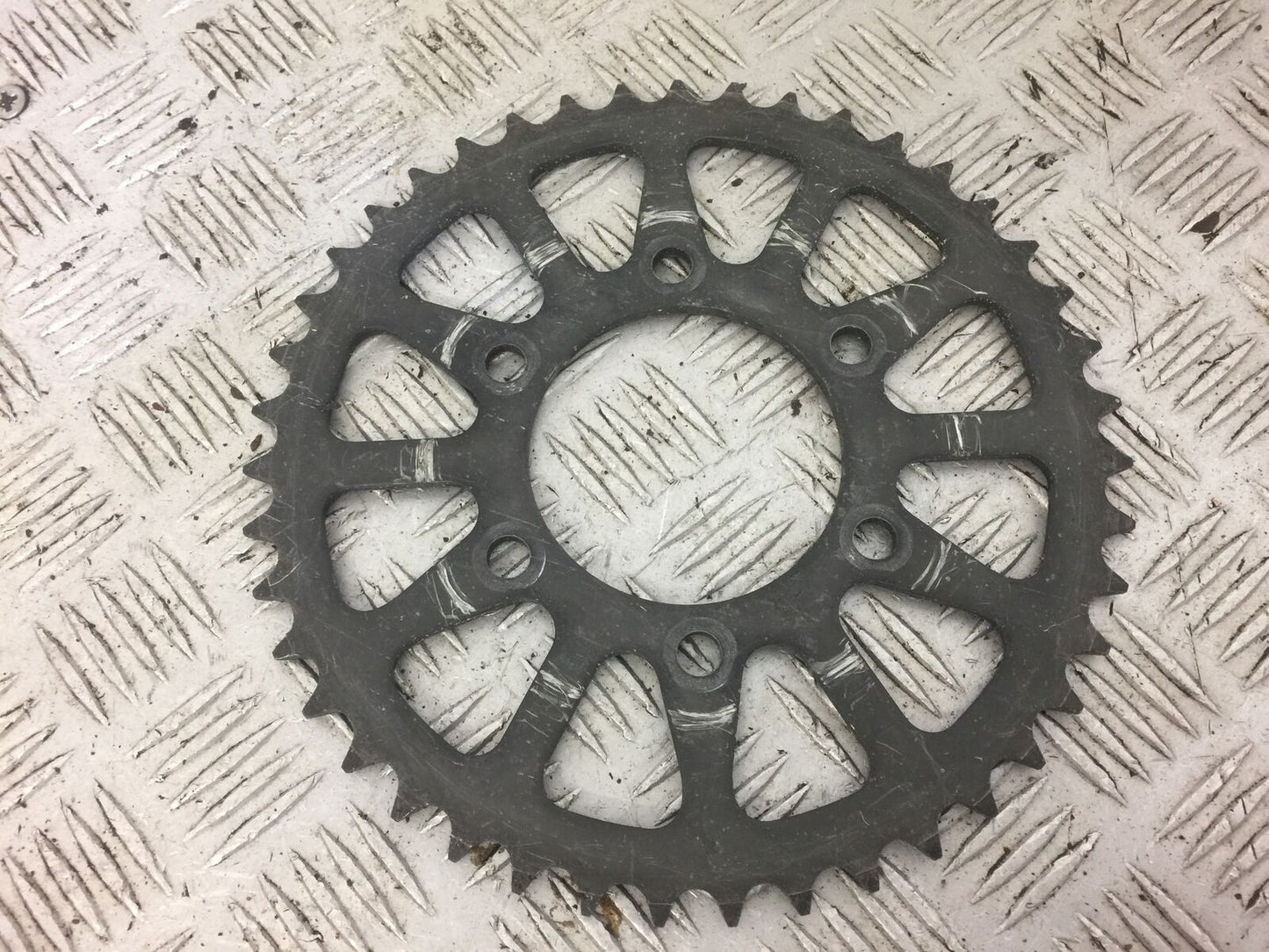 KAWASAKI ZX6R ZX6 R REAR SPROCKET YEAR 2007 2008 (STOCK 519)