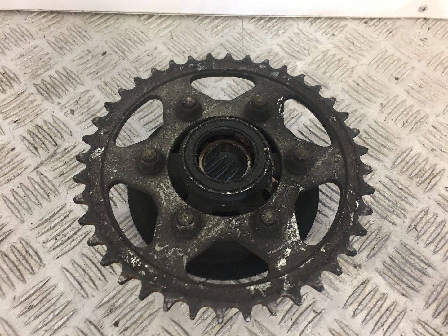 KAWASAKI ZX6R ZX6 G REAR SPROCKET CARRIER YEAR 1999