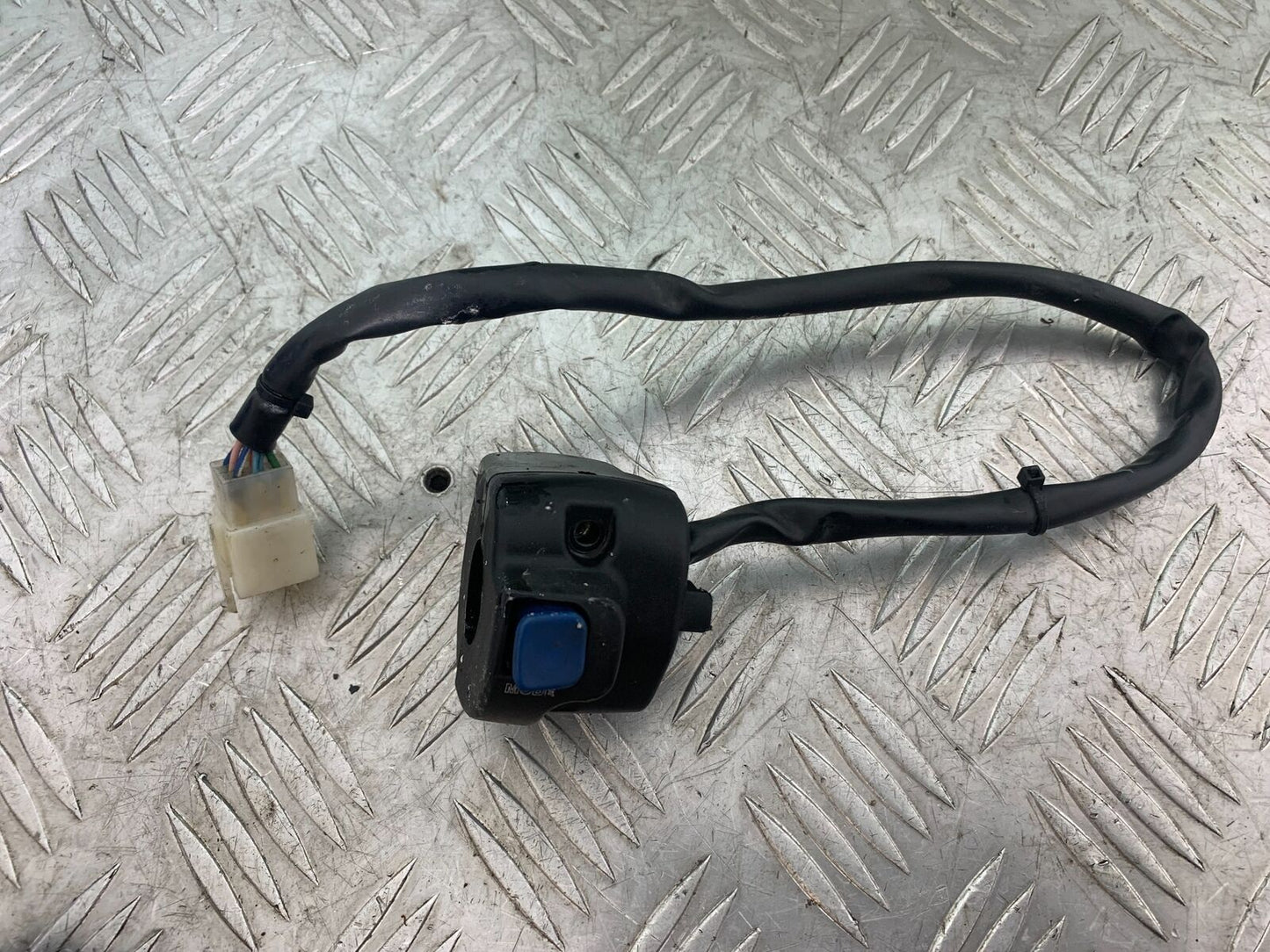 YAMAHA XT125 X XT 125 X LEFT SWITCH GEAR 2005-2011 (CMB1097)