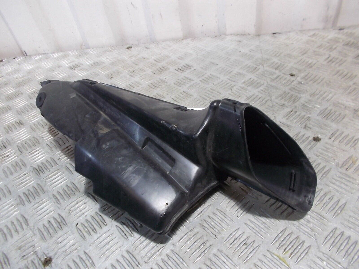 SUZUKI GSXR600 GSXR 600 K6 K7 RIGHT AIR TUBE YEAR 2006 2007