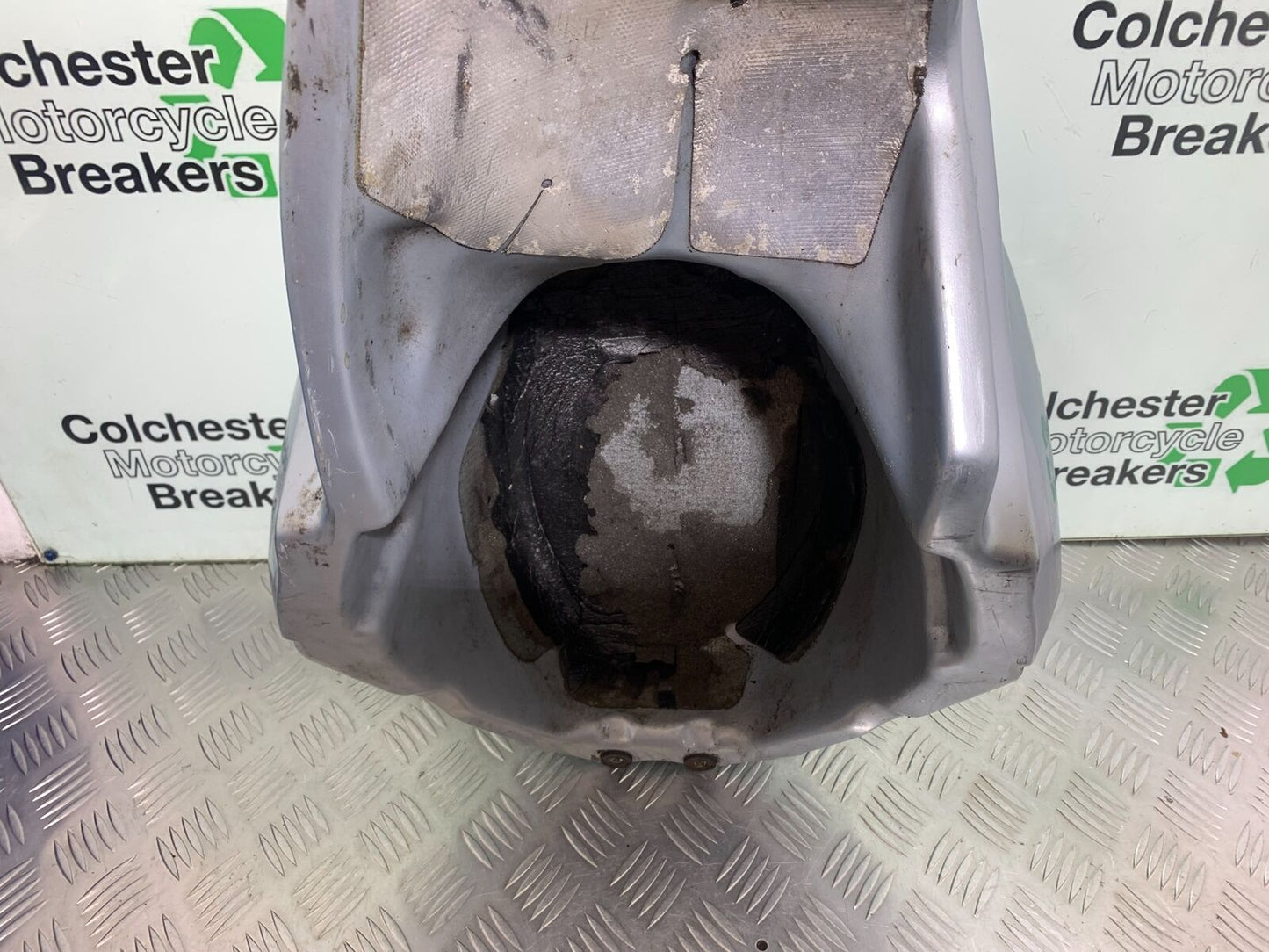APRILIA FUTURA RST 1000 PETROL TANK YEAR 2001-2005 (CMB1033)