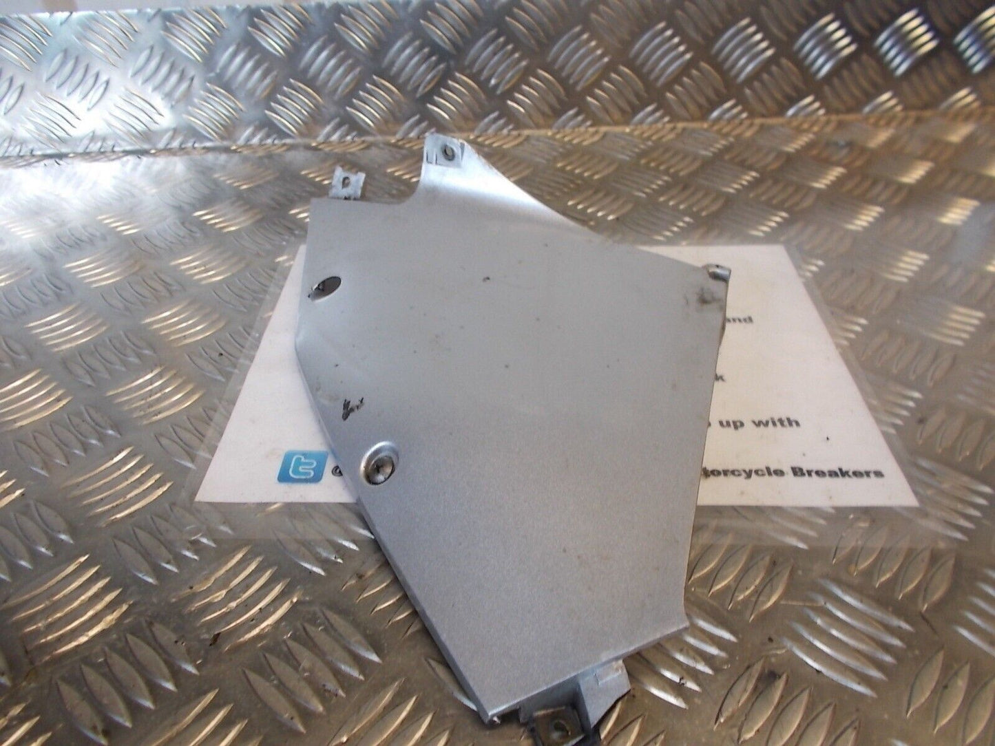YAMAHA YZF600 YZF 600 THUNDERCAT RIGHT INNER INFILL YEAR 1998