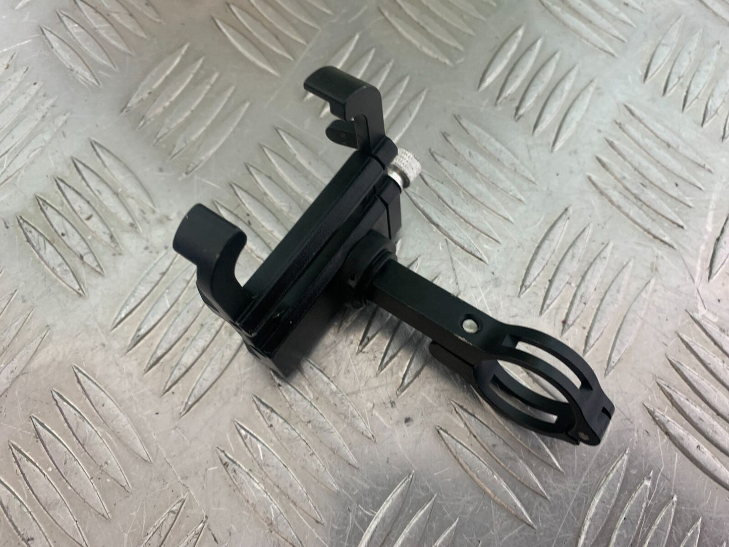 HONDA CB650 F CB 650 FA-H PHONE HOLDER YEAR 2017- 2019 (CMB1087)
