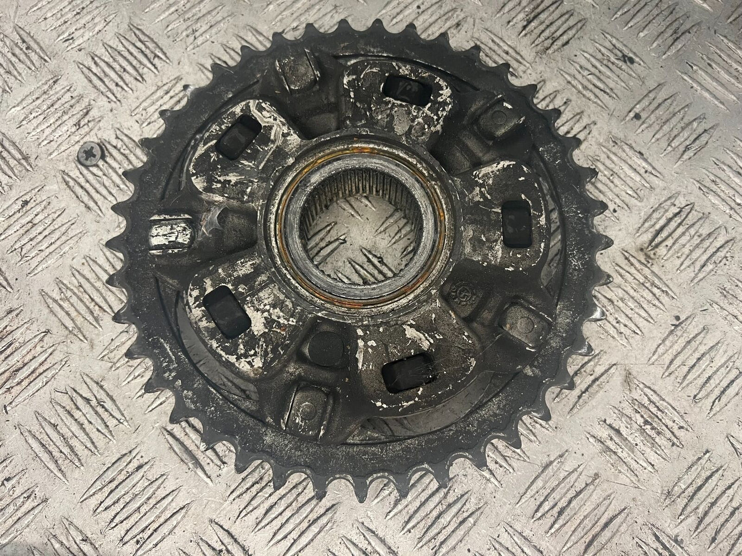 MV AGUSTA TURISMO VELOCE 800 REAR SPROCKET CARRIER YEAR 2017 (STOCK 885)