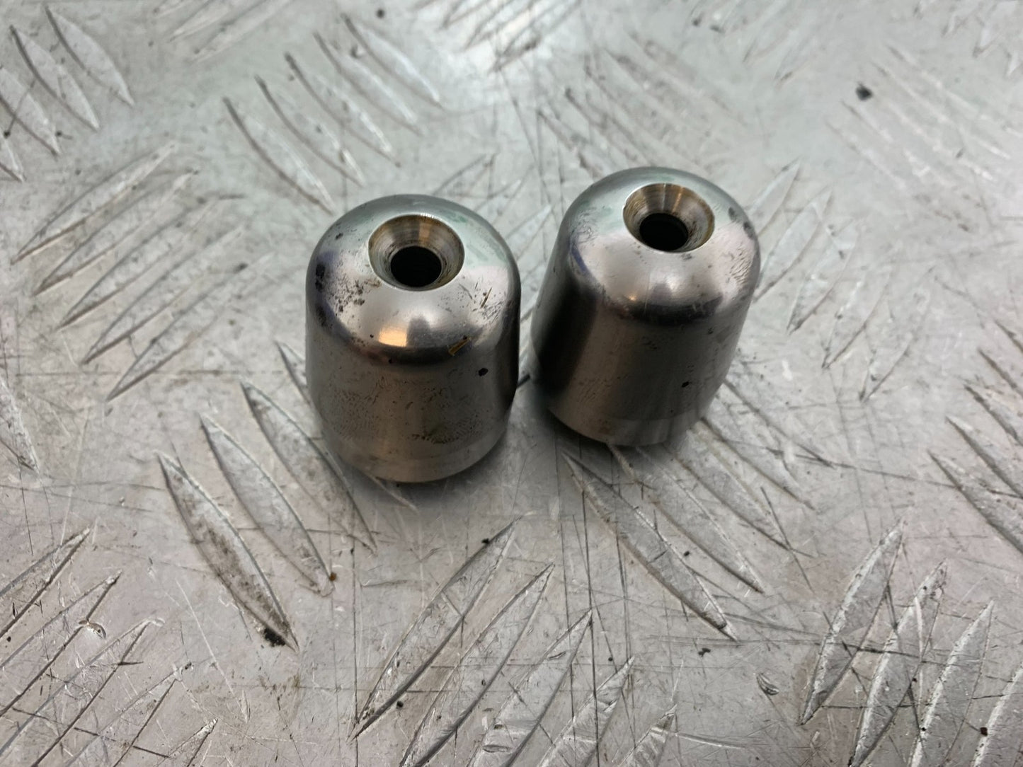 TRIUMPH TROPHY 900 BAR END WEIGHTS YEAR 1991-95 (CMB1251)
