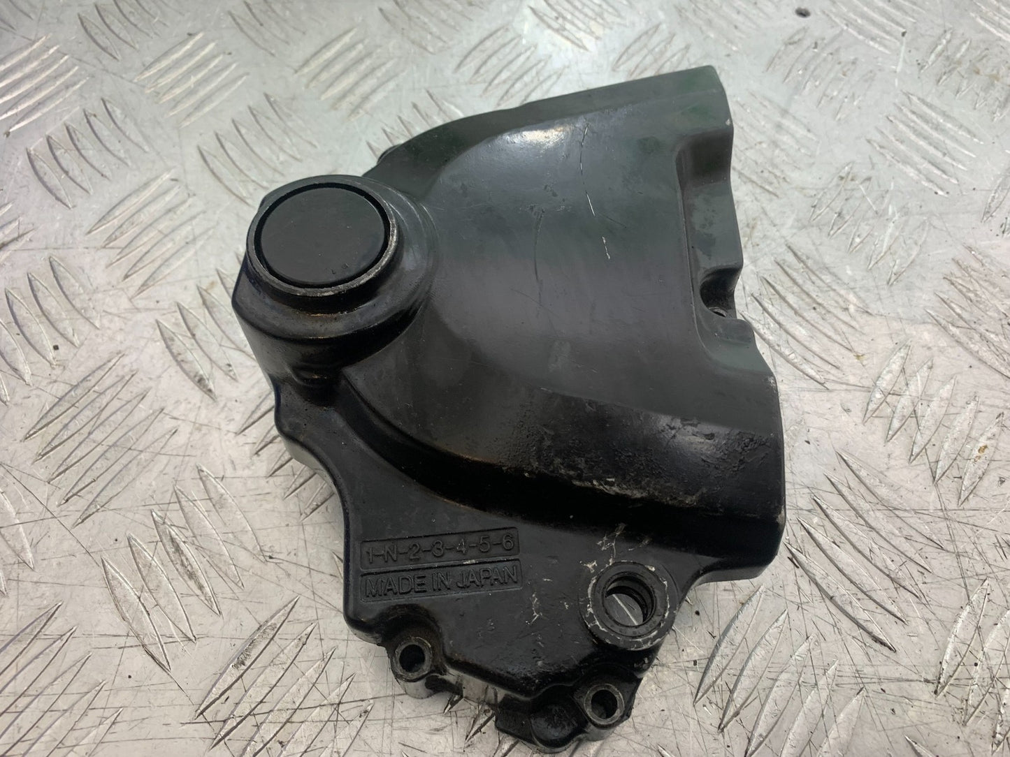 YAMAHA FZS600 FAZER 600 SPROCKET COVER YEAR 1998-2001 (CMB1267)