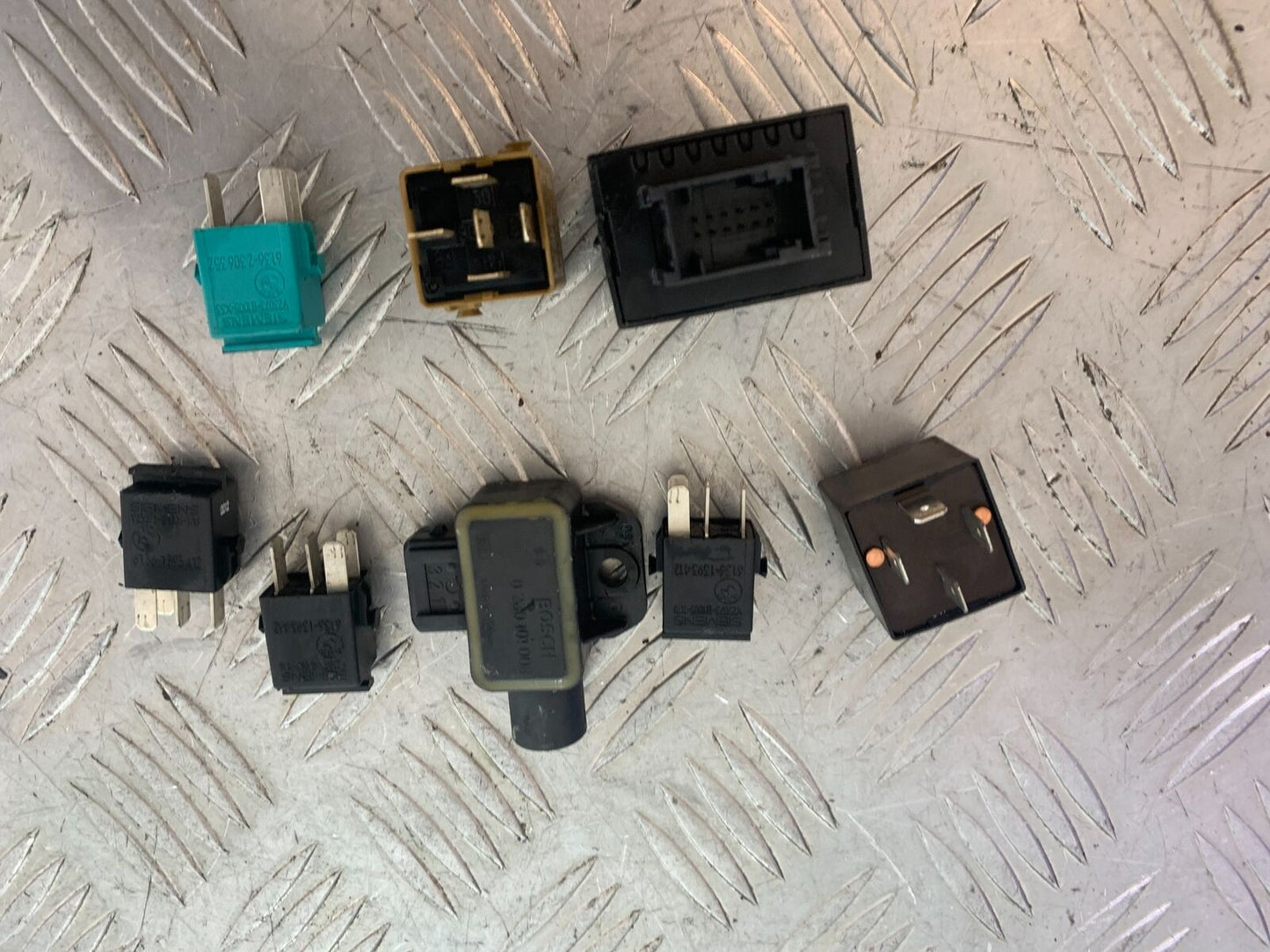 BMW R1100 RT R 1100 RT RELAYS YEAR 1996-2001 (CMB1095)