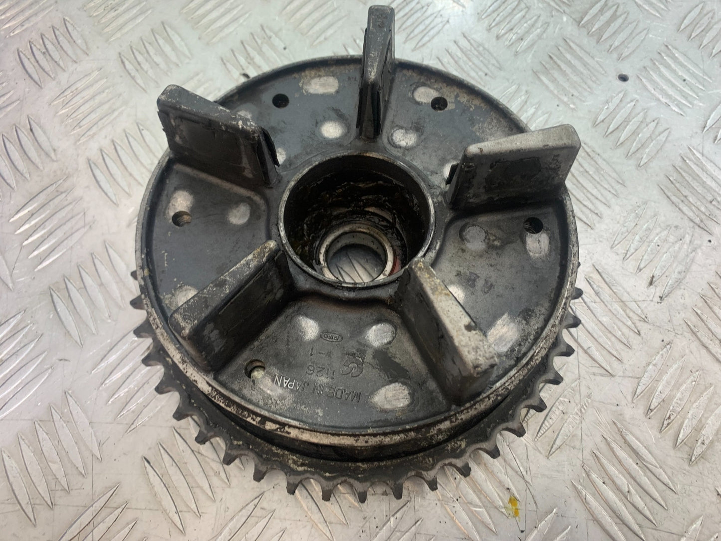 KAWASAKI ZZR1100 D REAR SPROCKET CARRIER YEAR 1993-2001 (CMB1164)