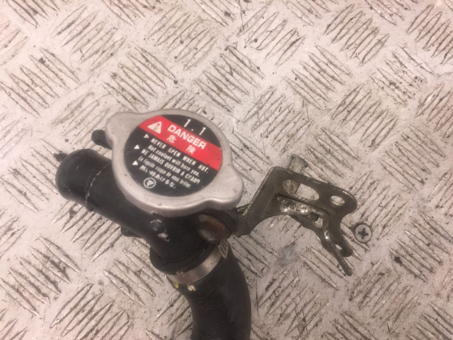 HONDA CB600 CB 600 F-9 HORNET RADIATOR CAP 2010 (STOCK 782)