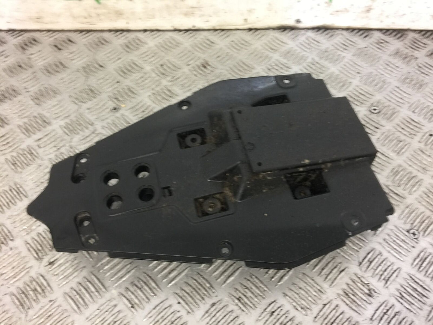 BENELLI TORNADO TNT 125 UNDERTRAY 2018 (STOCK 556)