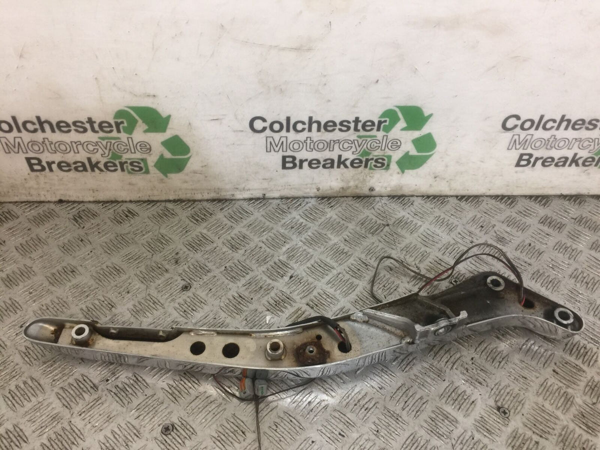 SUZUKI VLR1800 VLR 1800 RIGHT CHROME FRAME COVER YEAR 2010 (STOCK 815)