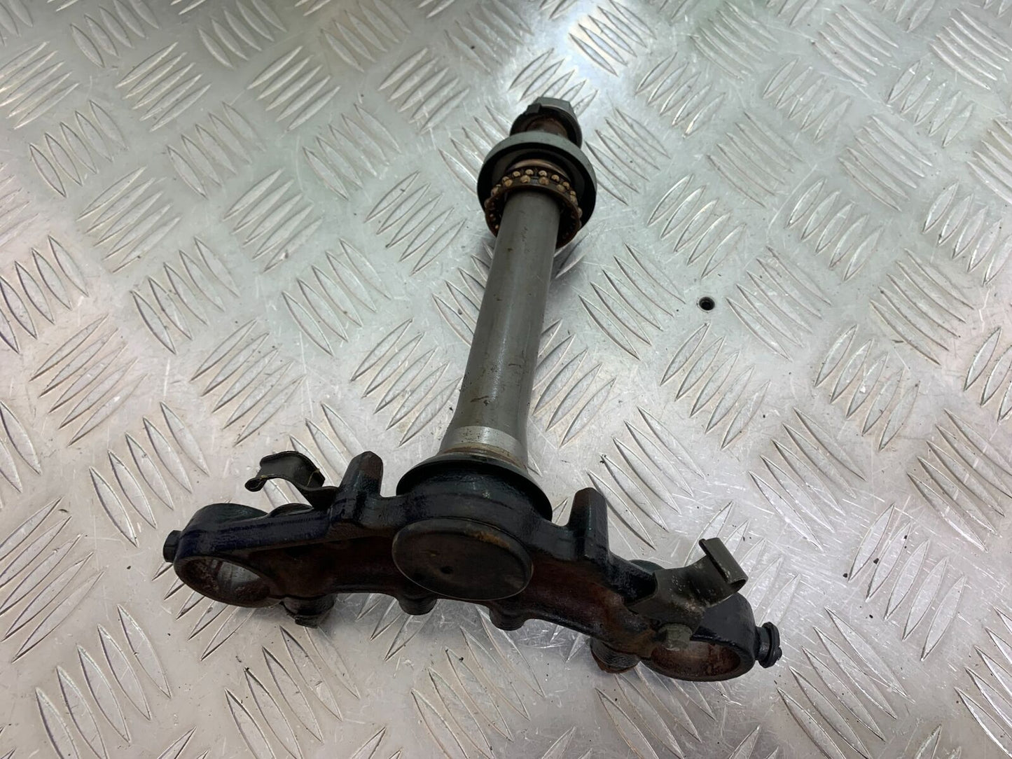 YAMAHA SR125 SR 125 BOTTOM YOKE YEAR 1996-2003 (CMB1021)