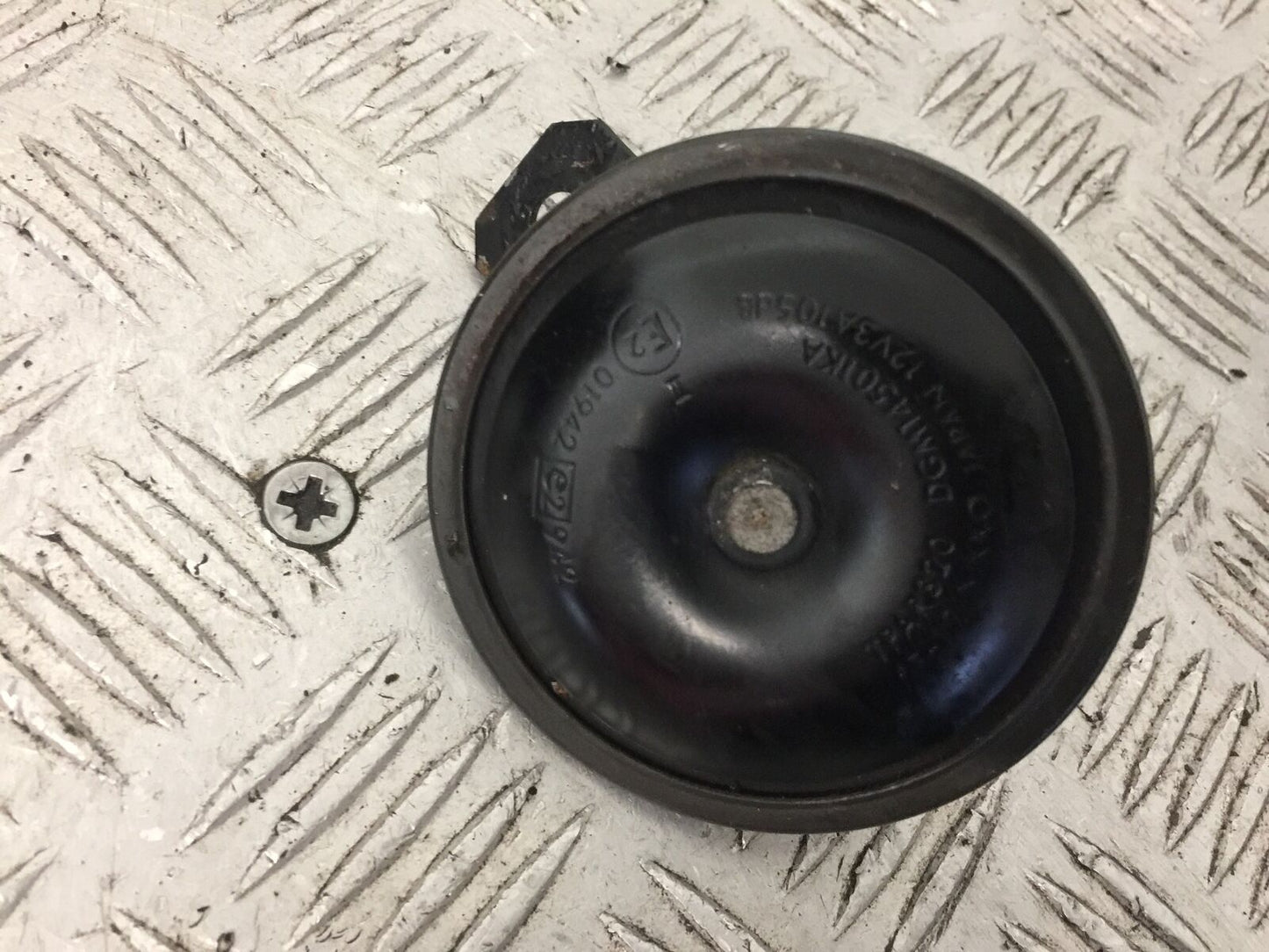 TRIUMPH BONNEVILLE 865 HORN YEAR 2008-2015 (STOCK 904)