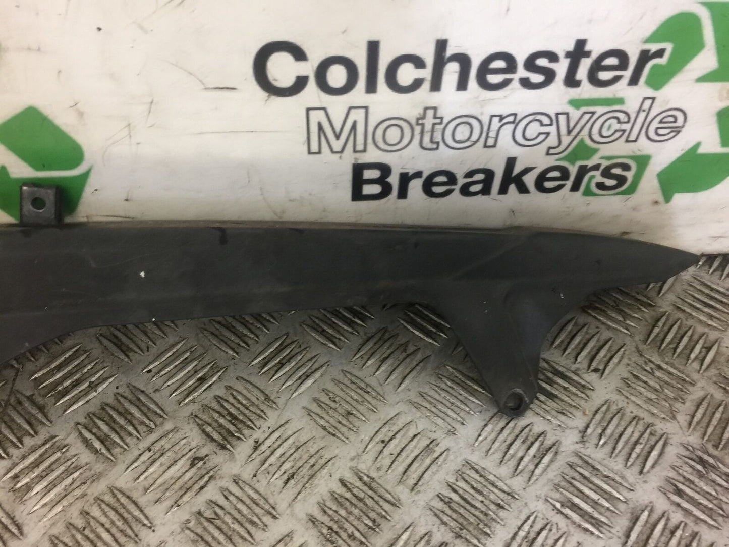 HONDA CBF125 CBF 125 CHAIN GUARD YEAR 2011 (STOCK 448)