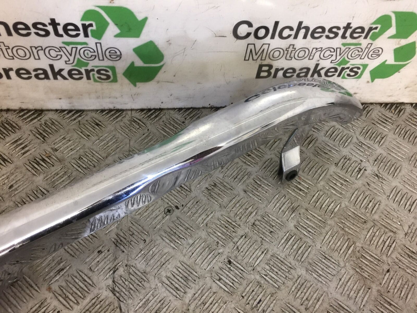 HARLEY DAVIDSON FXDC DYNA SUPER GLIDE CHAIN GUARD YEAR 2012 STOCK 436
