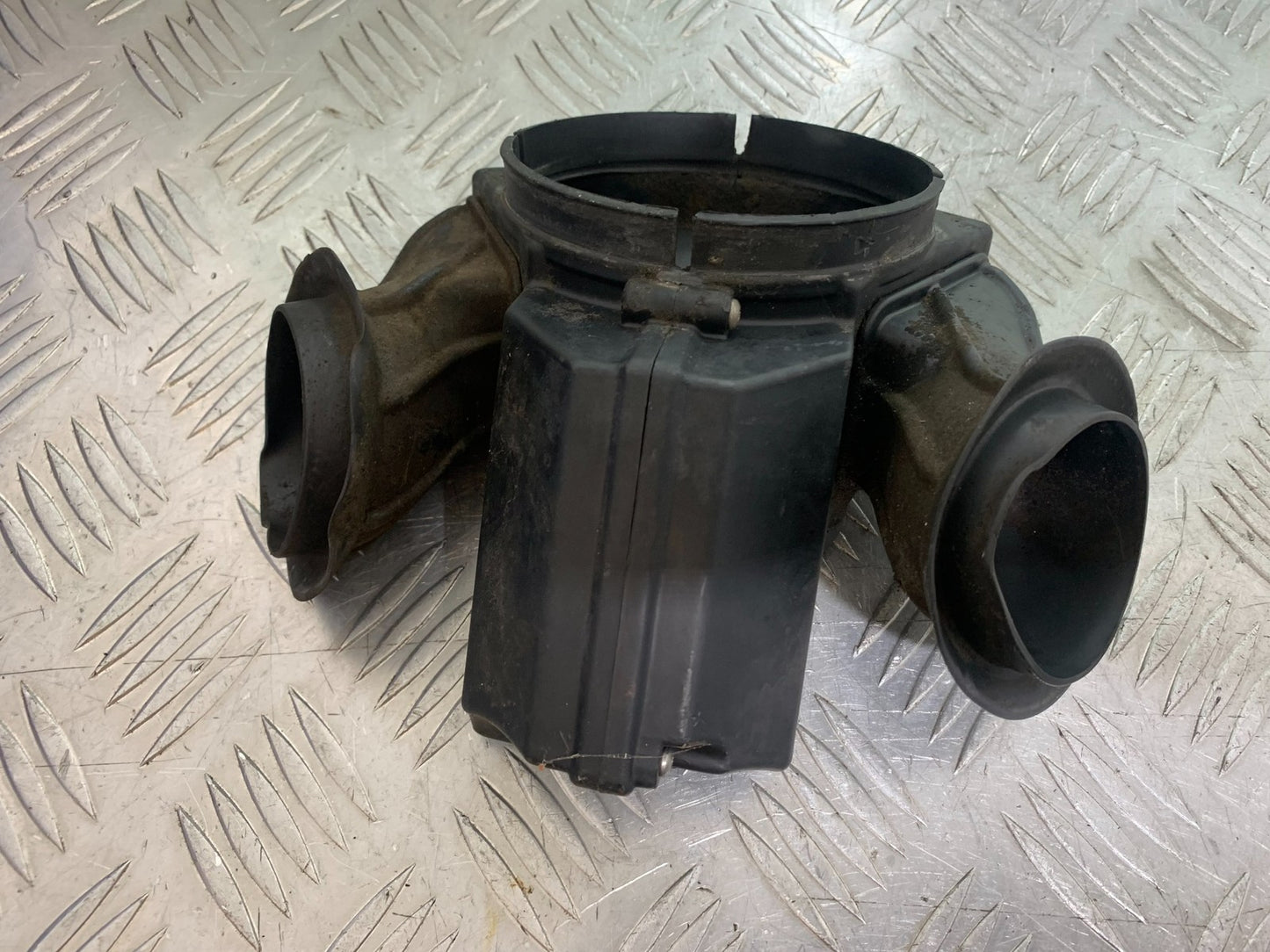 APRILIA RSV1000 RSV 1000 MILLE AIR TUBE 1998- 2003 (CMB1184)