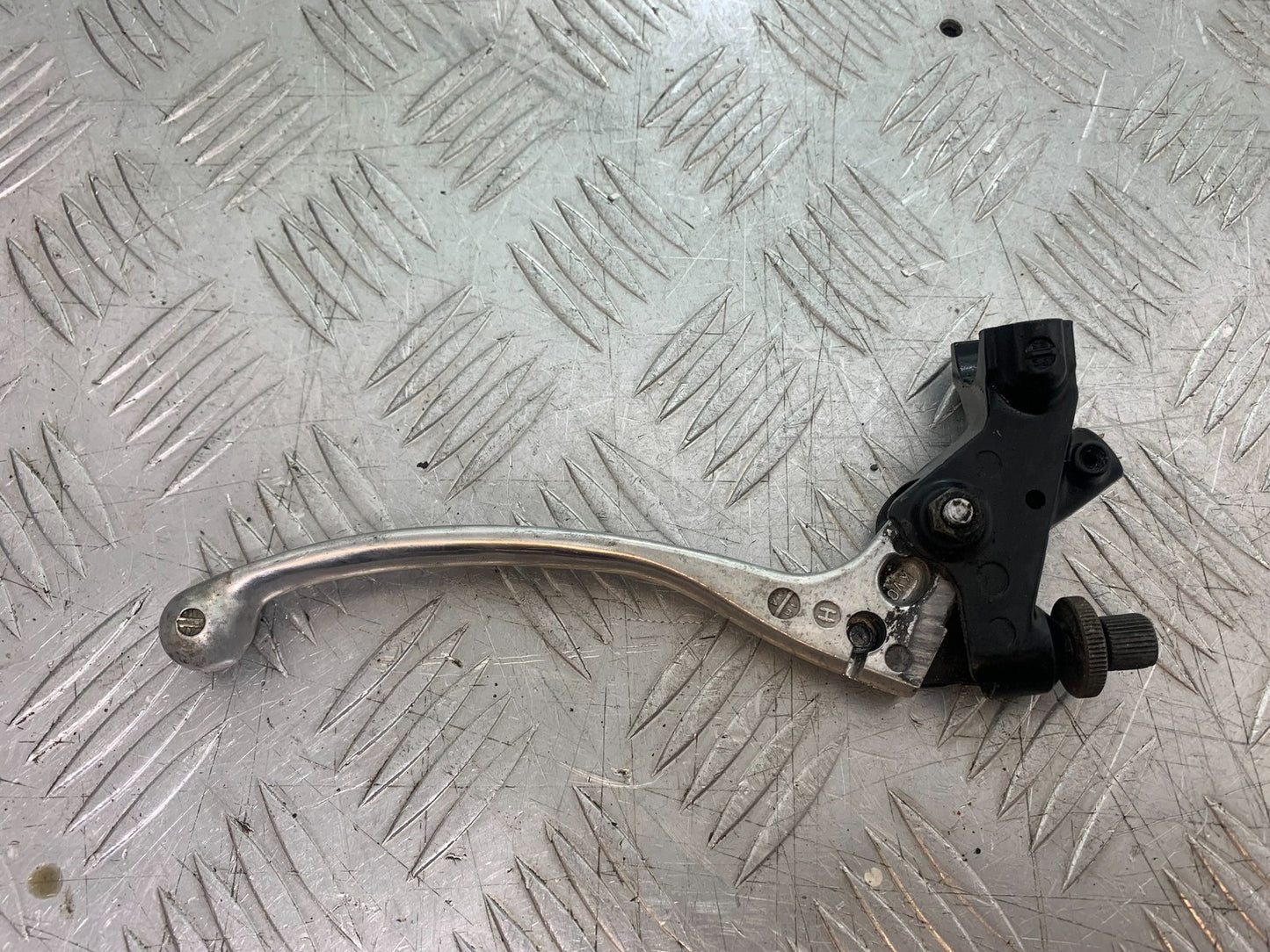 HONDA CBR600 CBR 600 FX FY CLUTCH LEVER AND BRACKET YEAR 1999-2000 (CMB1287)