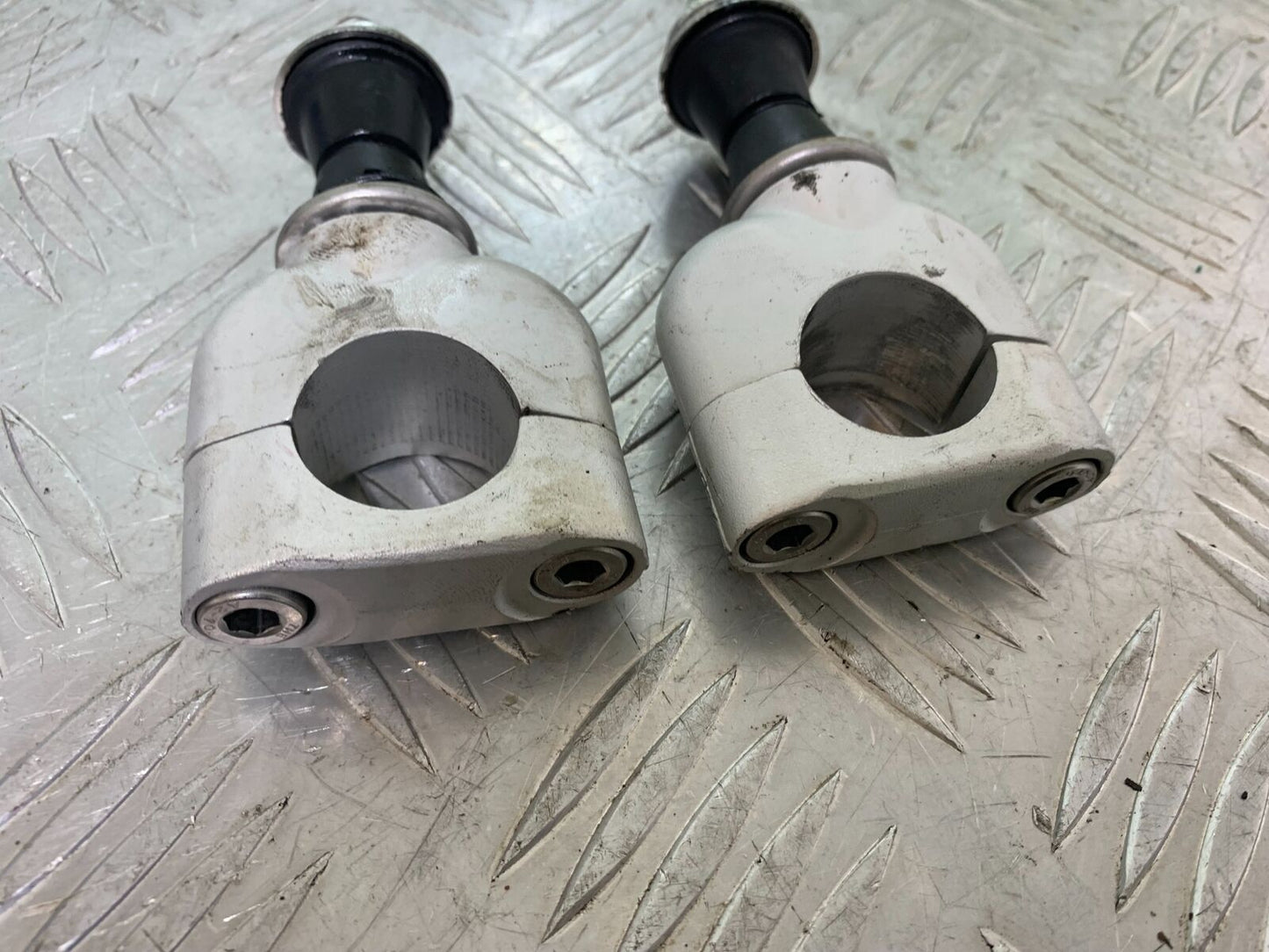BENELLI BN125 BN 125 HANDLEBAR RISERS YEAR 2018-2021 (CMB1080)