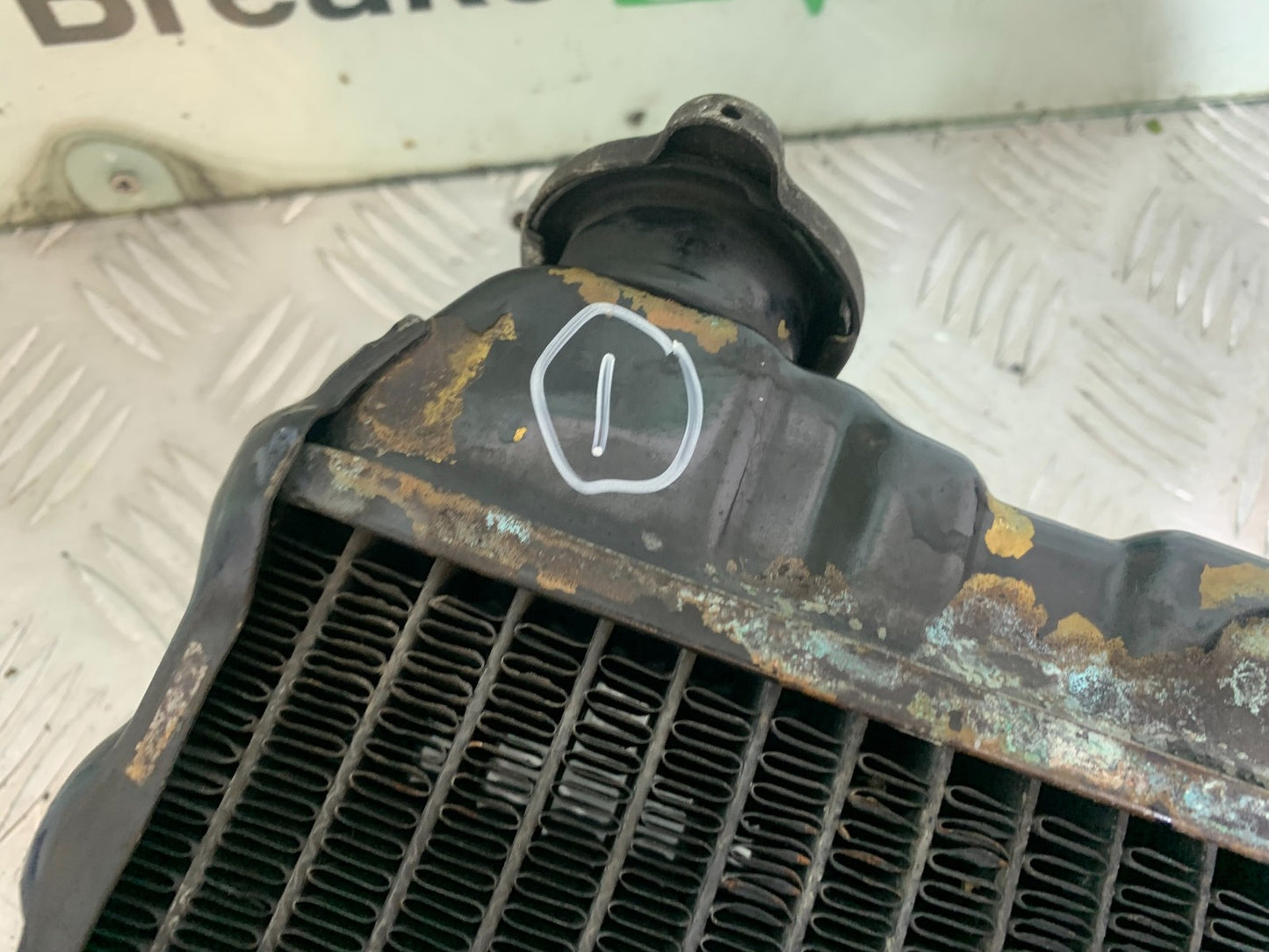 HONDA GL500 GL 500 SILVERWING RADIATOR YEAR 1981-82 (CMB1168)
